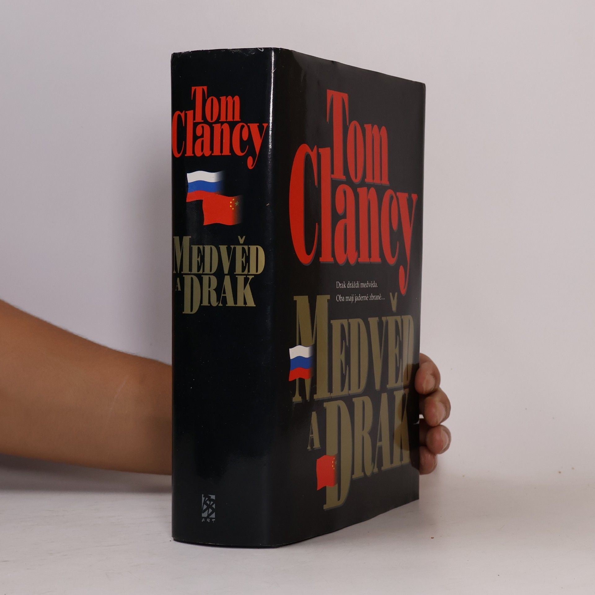 Tom Clancy Medvěd a drak