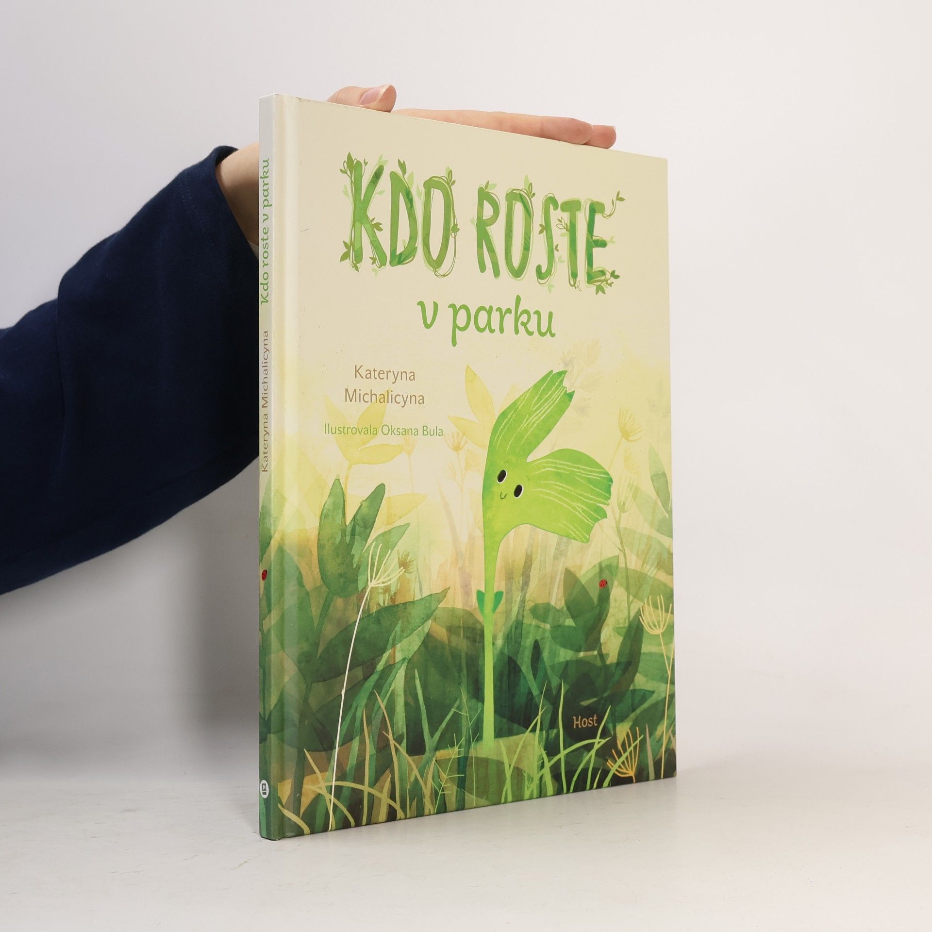 Kateryna Mikhalitsyna Kdo roste v parku
