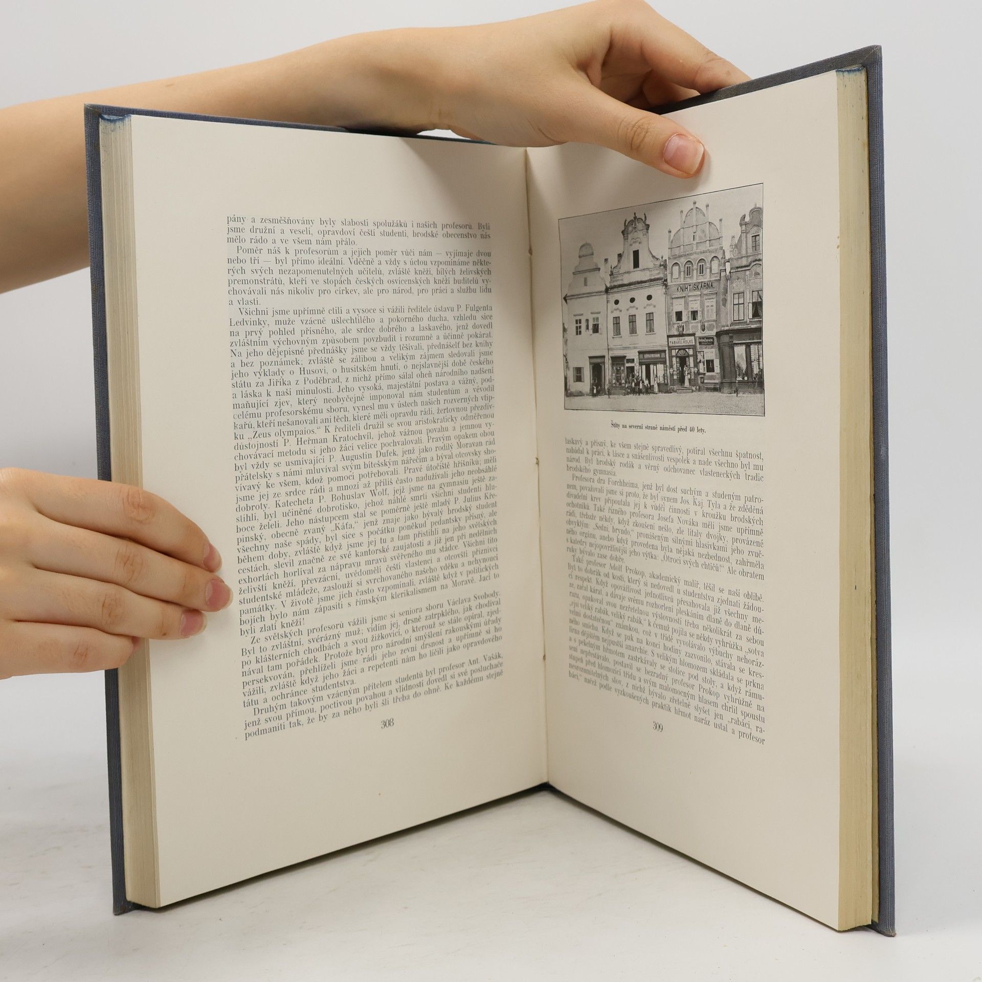 Frantis̆ek Neuwirth Dvě stě let gymnasia v Německém Brodě: Almanach