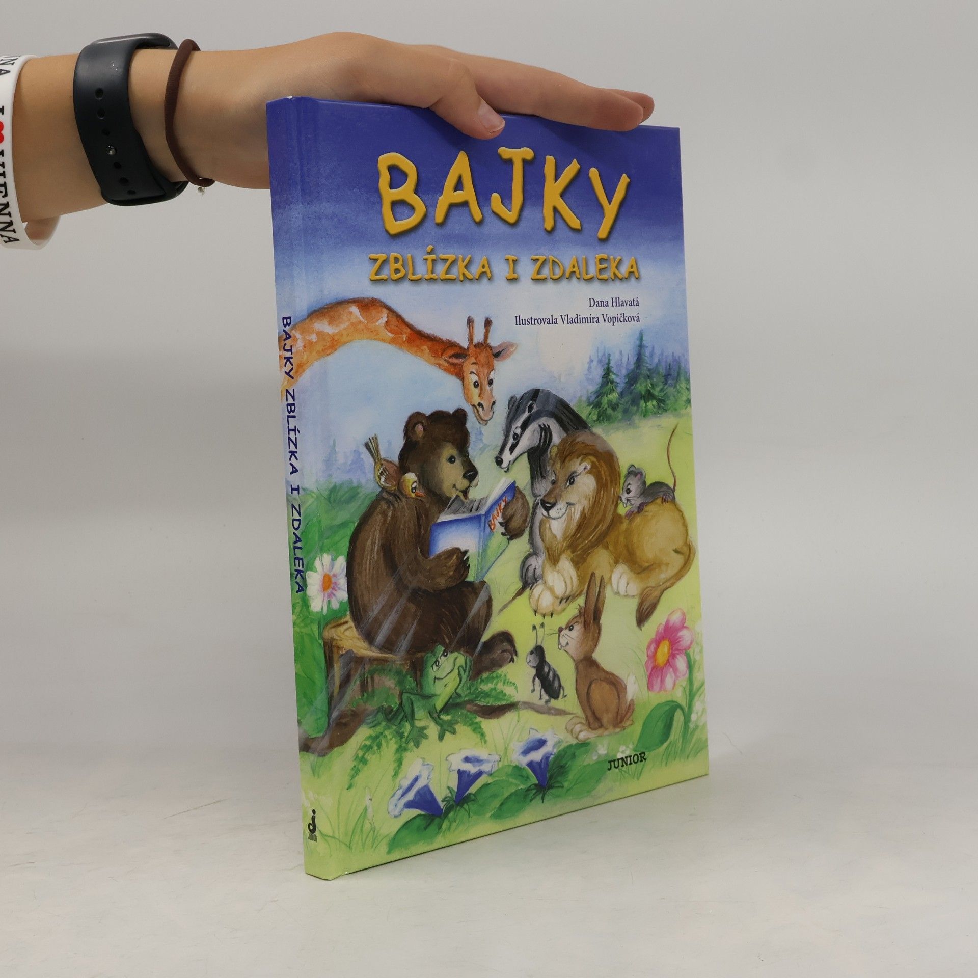 Dana Hlavatá Bajky zblízka i zdaleka