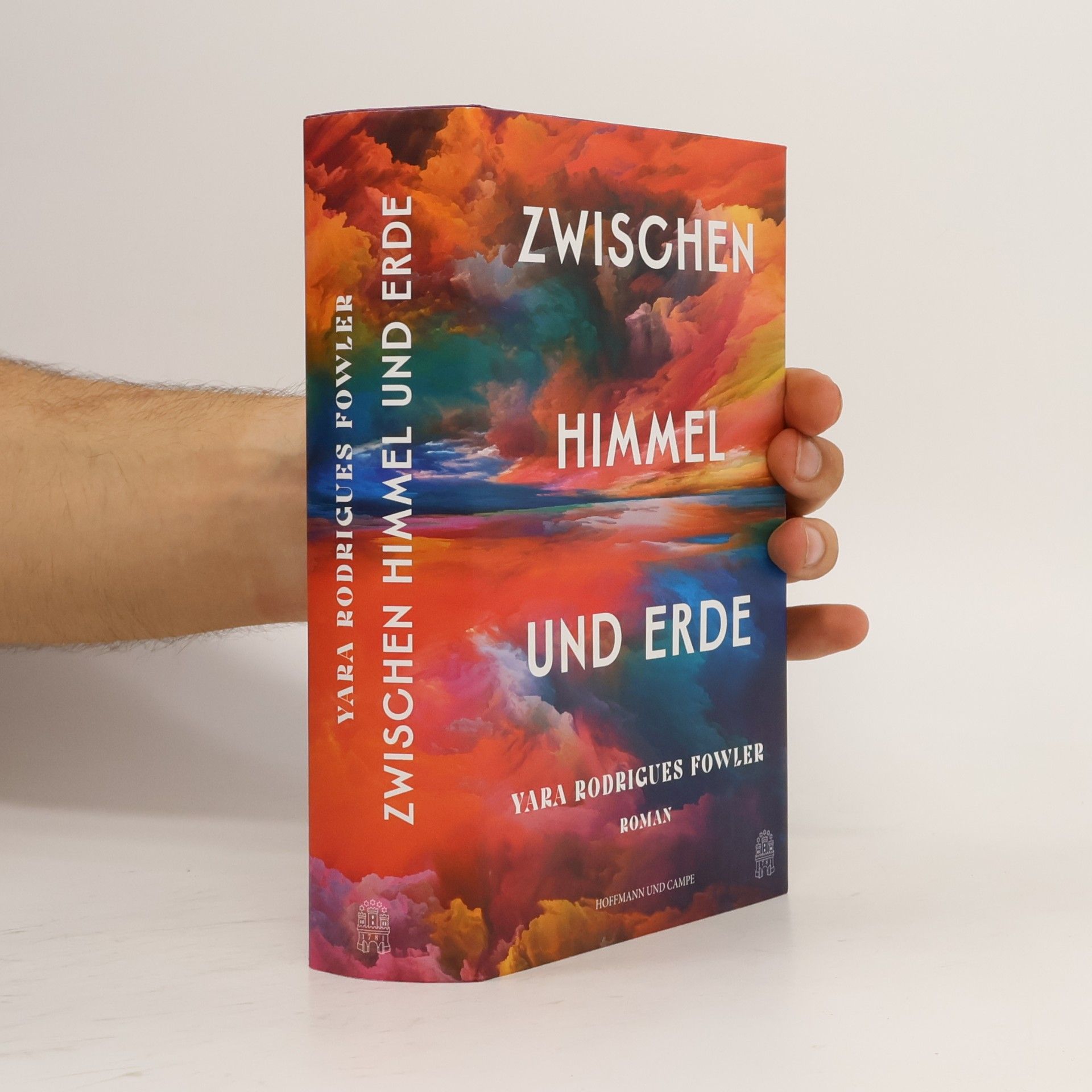 Yara Rodrigues Fowler Zwischen Himmel und Erde