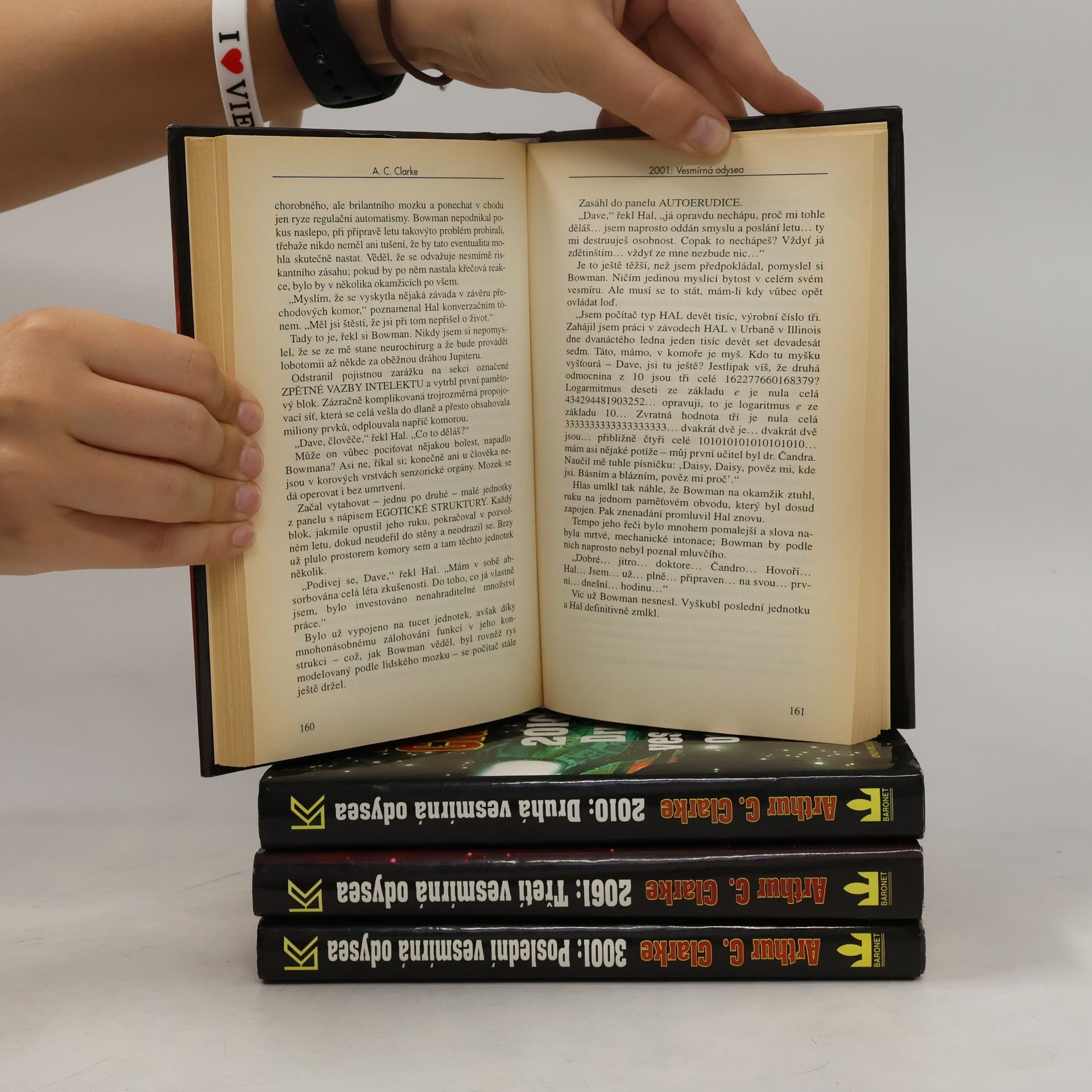 Arthur C. Clarke Vesmírná odysea 1-4
