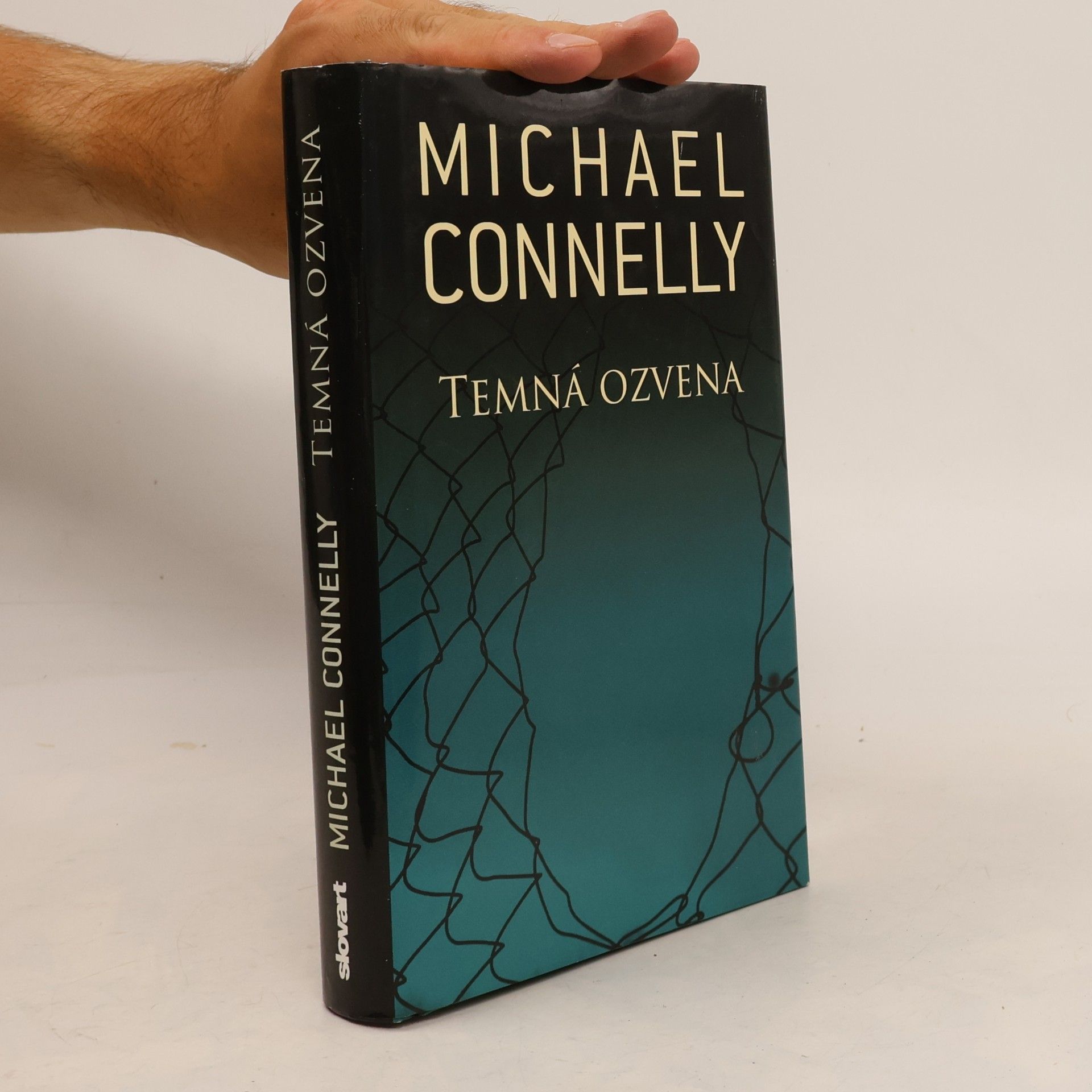 Michael Connelly Temná ozvena