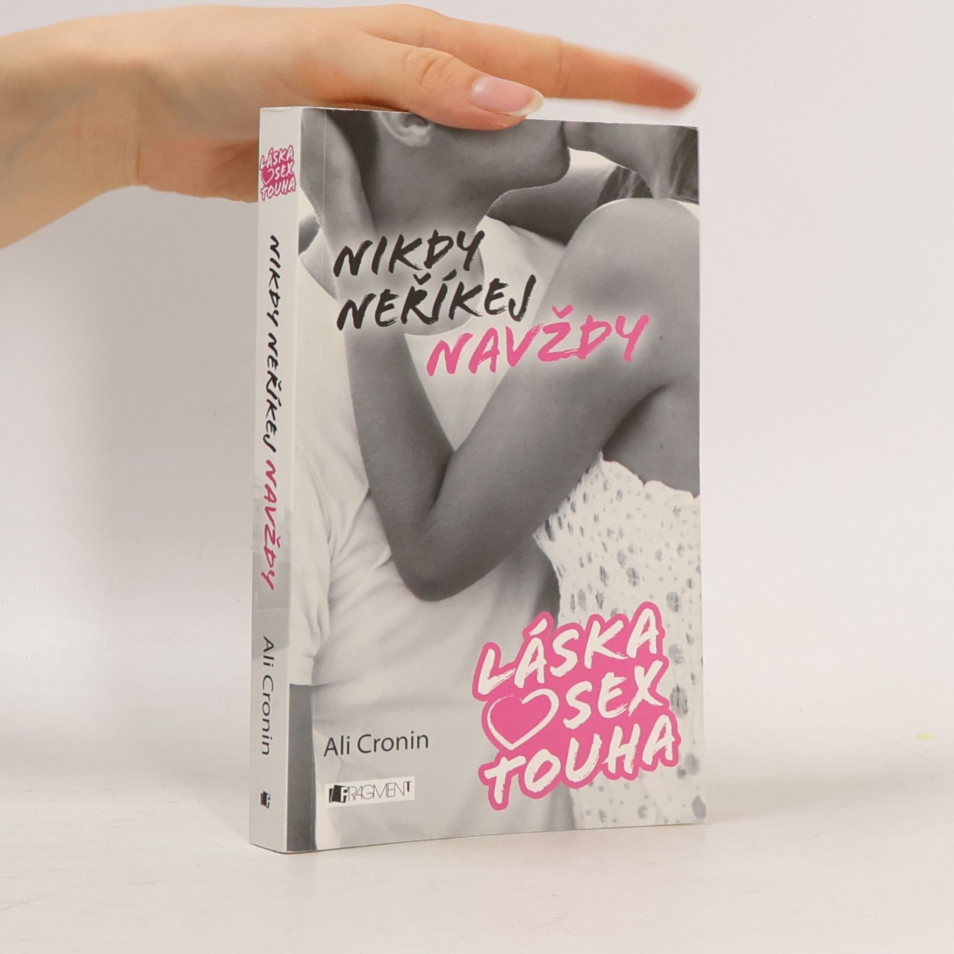 Ali Cronin Nikdy neříkej navždy