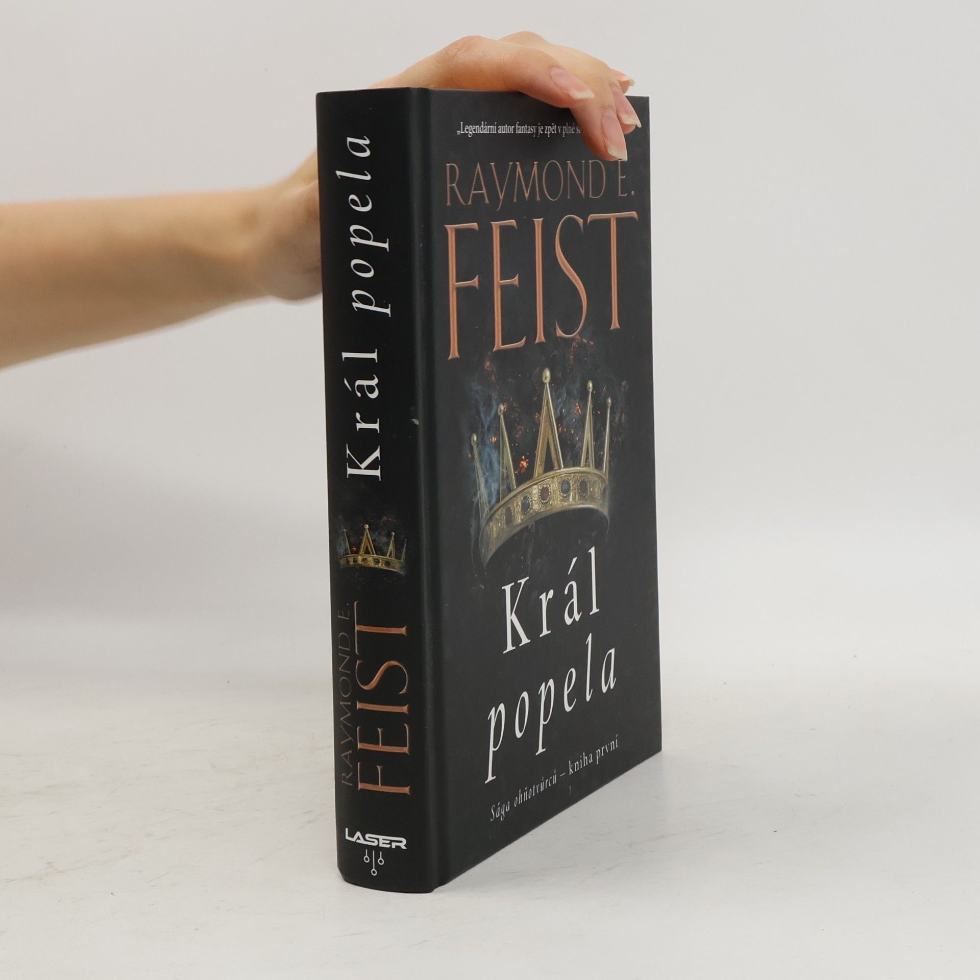 Raymond Elias Feist Král popela