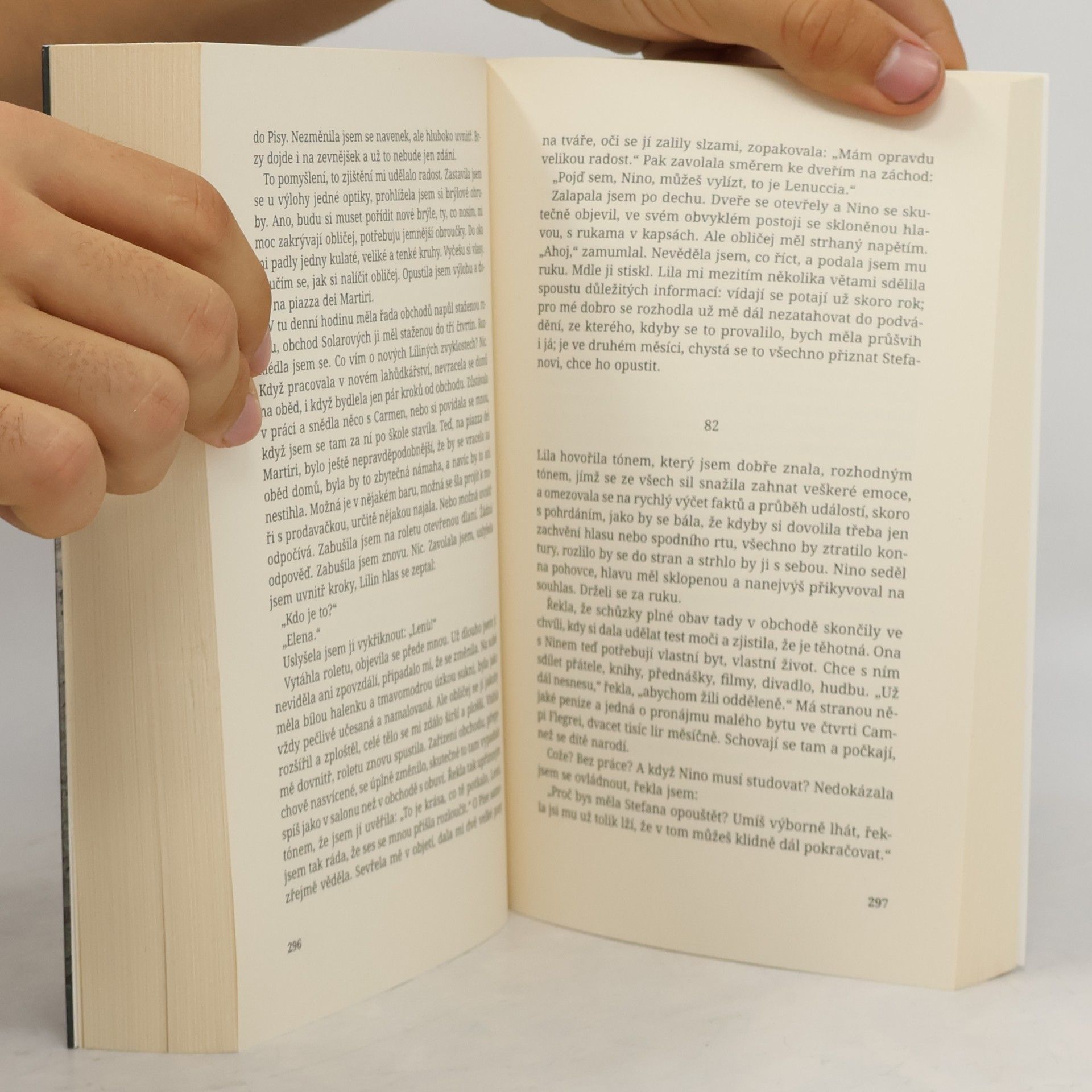 Elena Ferrante Geniální přítelkyně 2. Příběh nového jména
