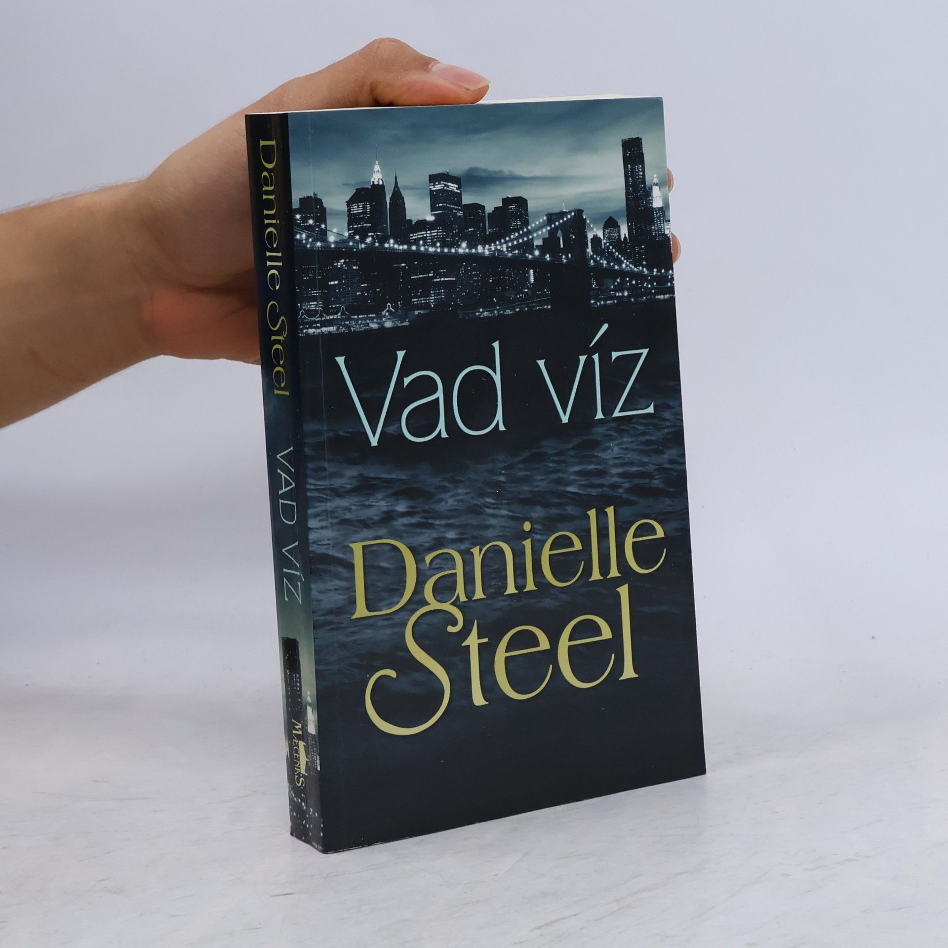 Danielle Steel Vad Víz