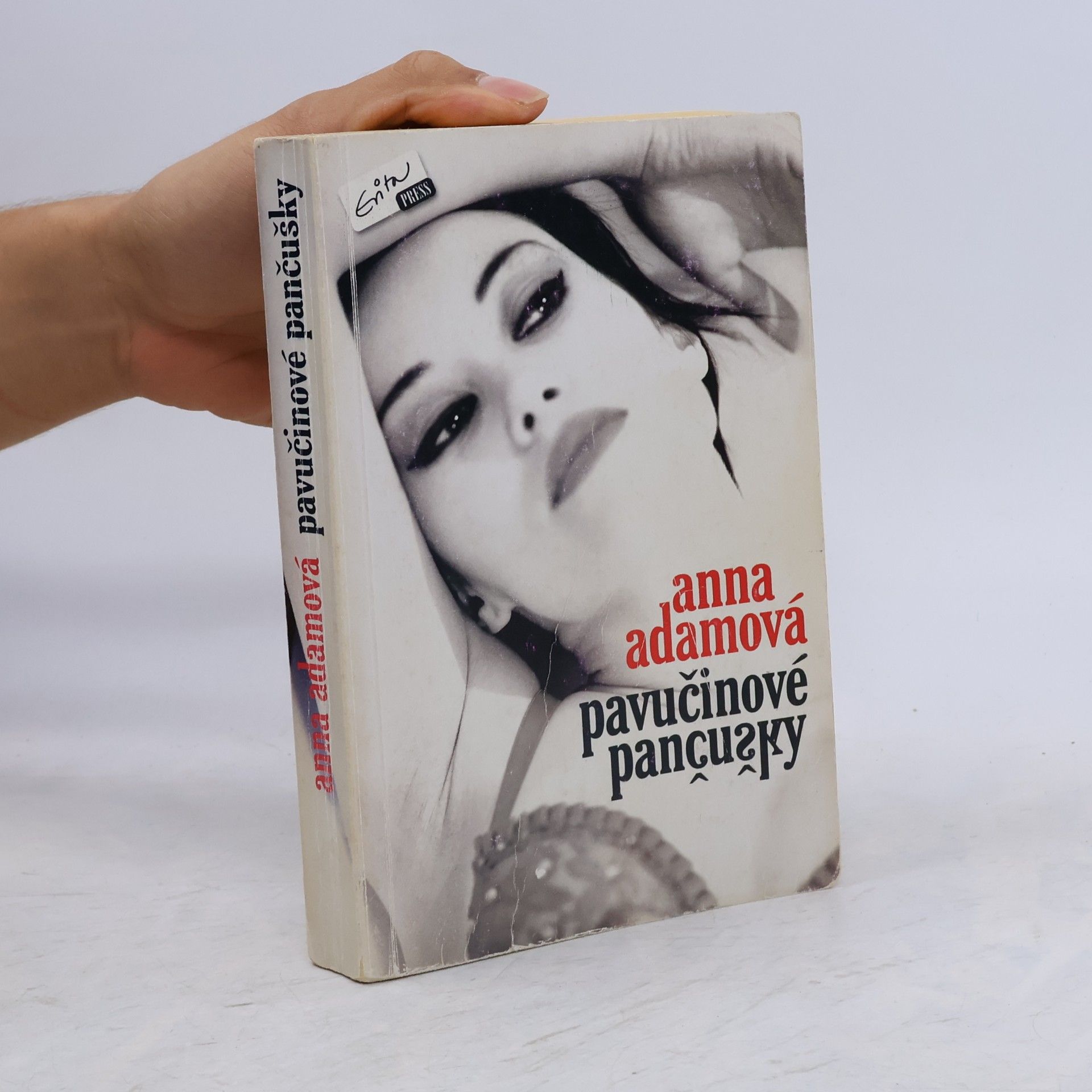 Adamová Anna Pavučinové pančušky