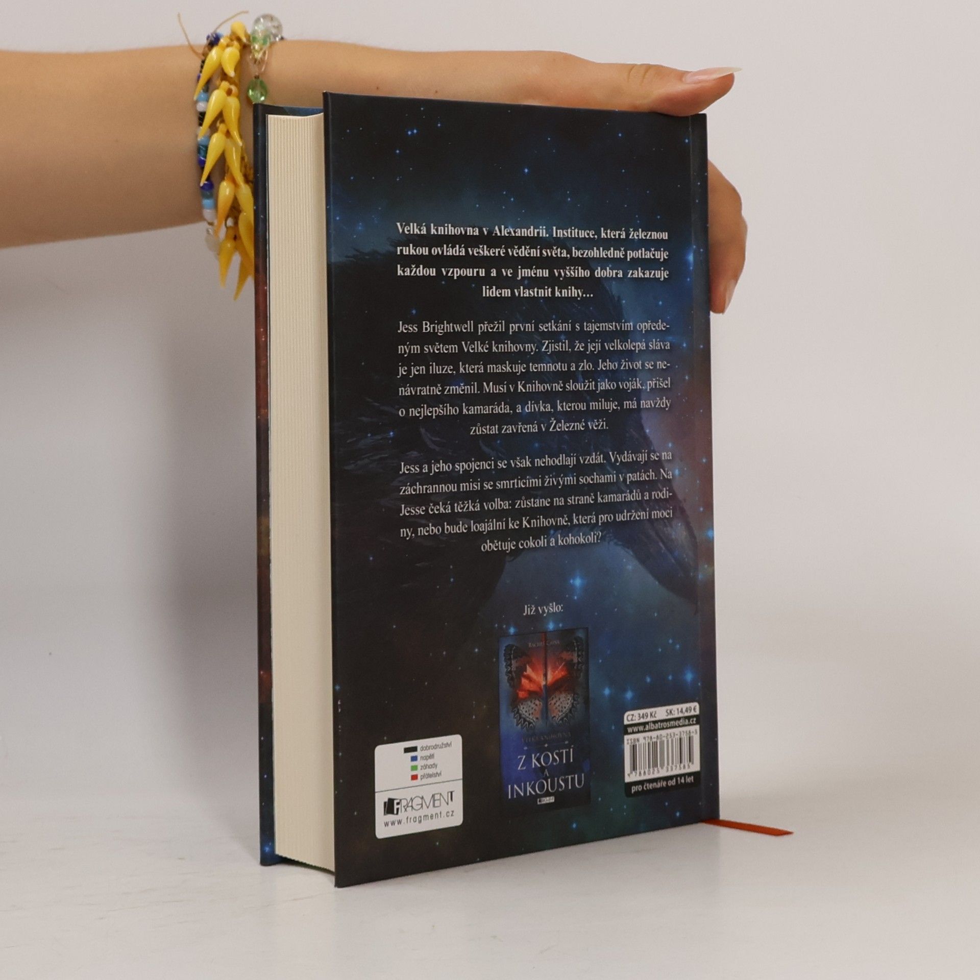 Rachel Caine Velká knihovna. Z ohně a papíru