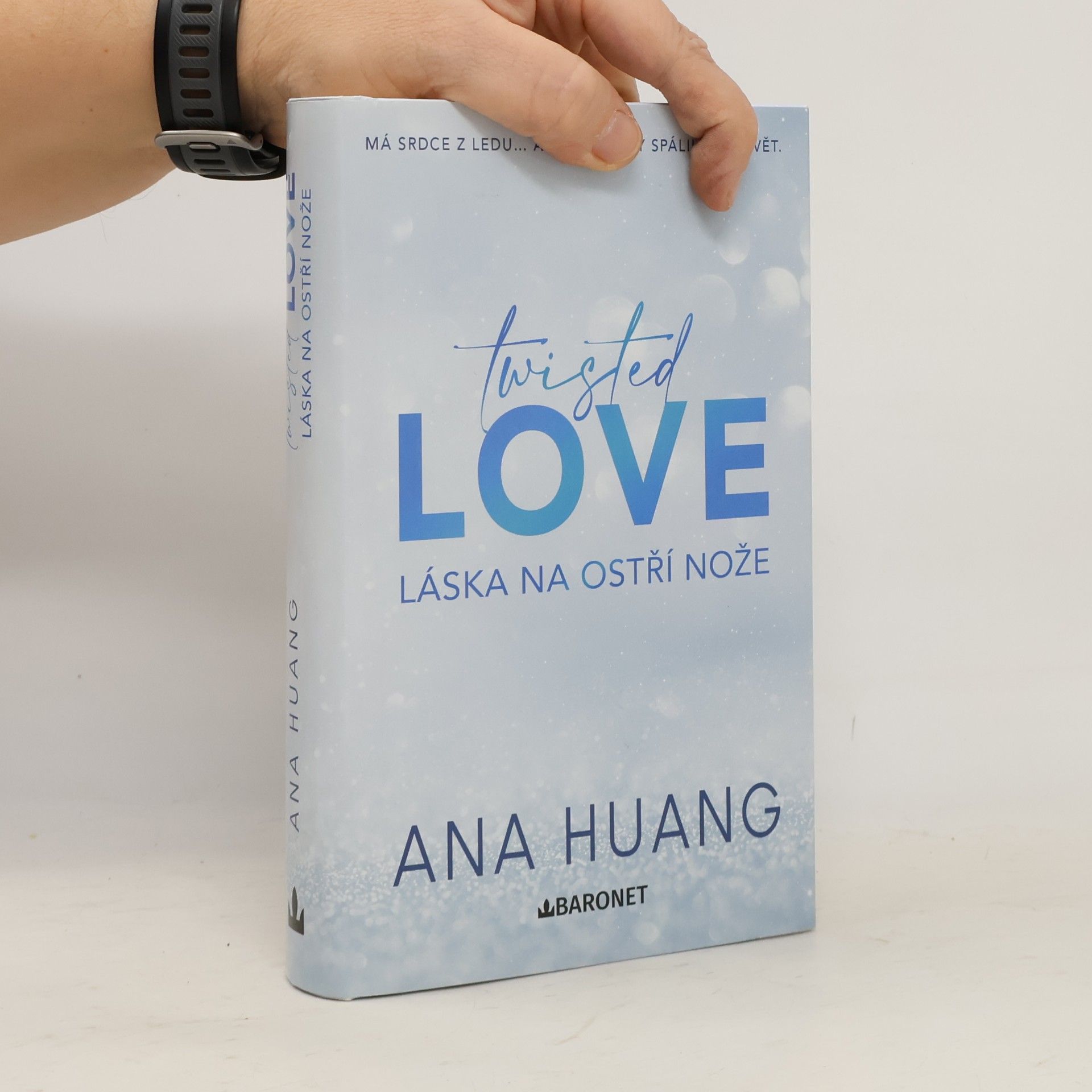 Ana Huang Twisted love. Láska na ostří nože