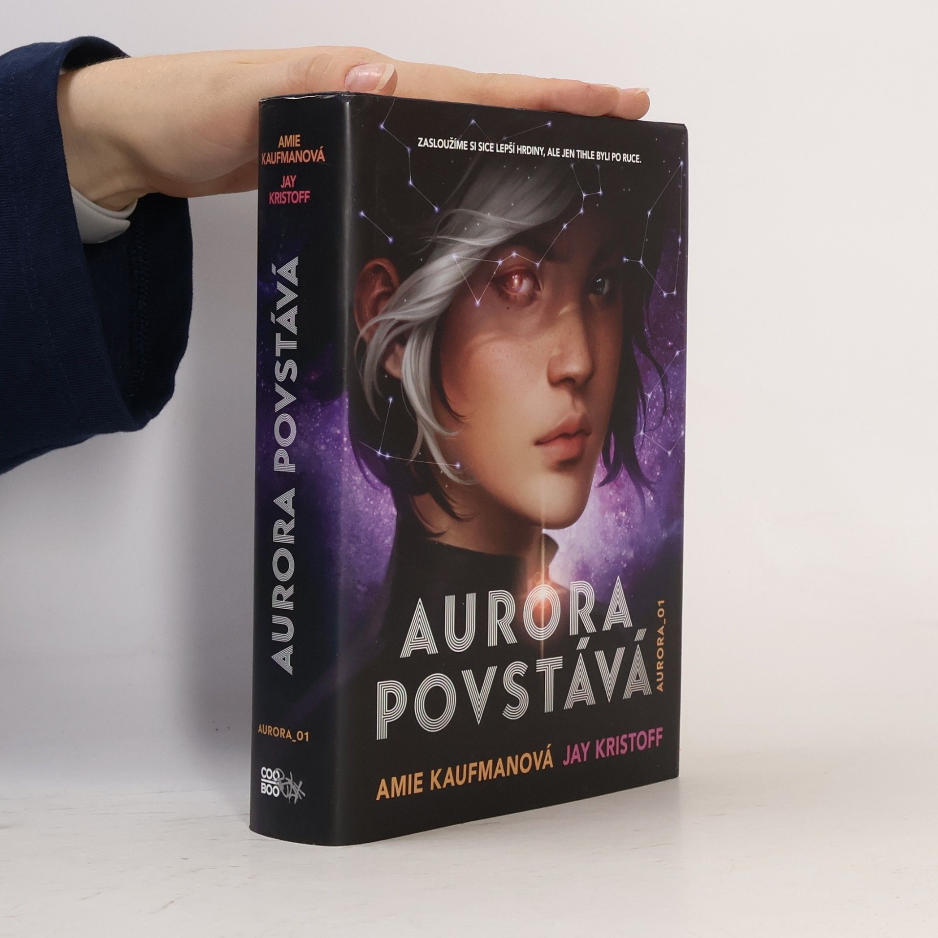 Amie Kaufman Aurora povstává