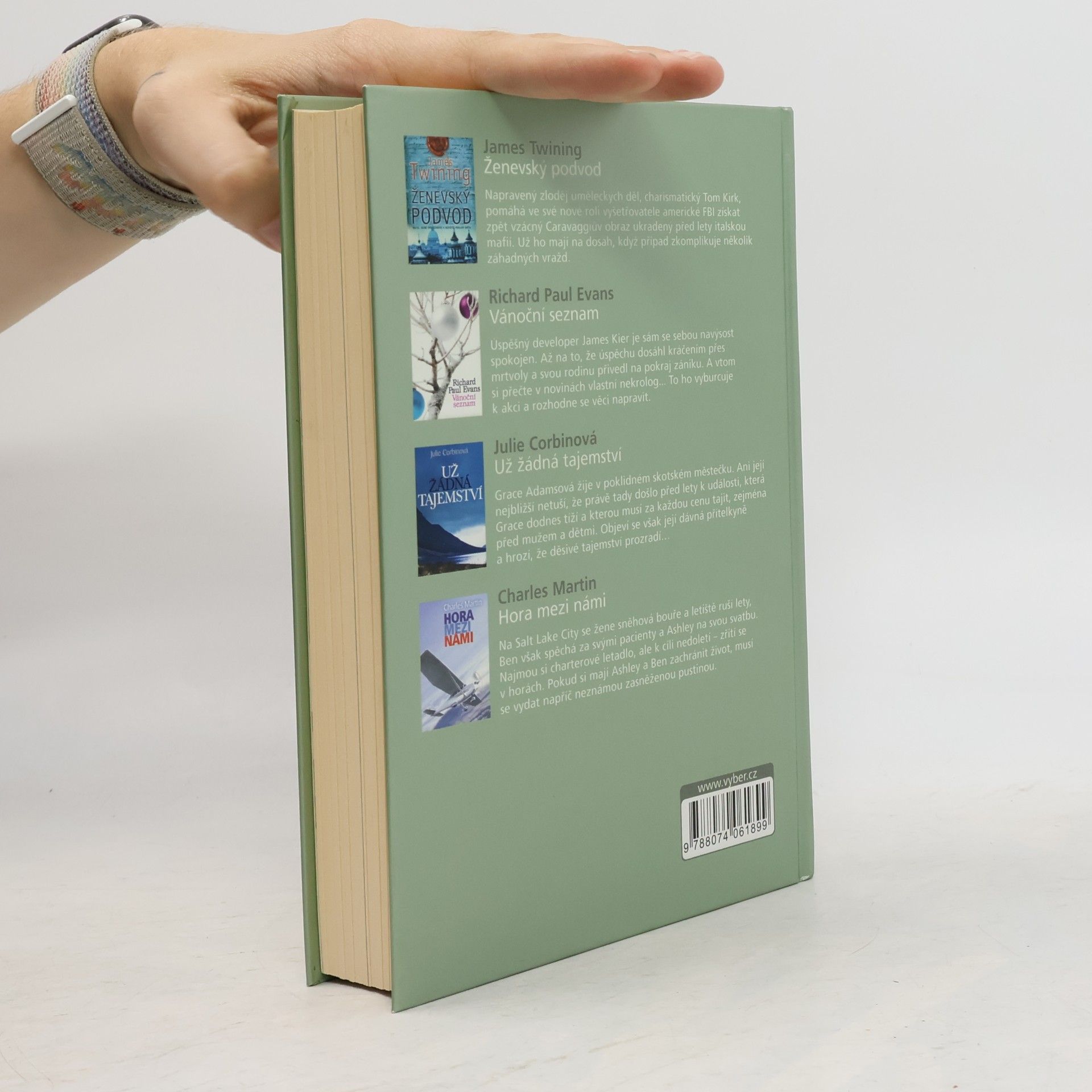 Autores varios Nejlepší světové čtení. Ženevský podvod. Vánoční seznam. Už žádná tajemství. Hora mezi námi.