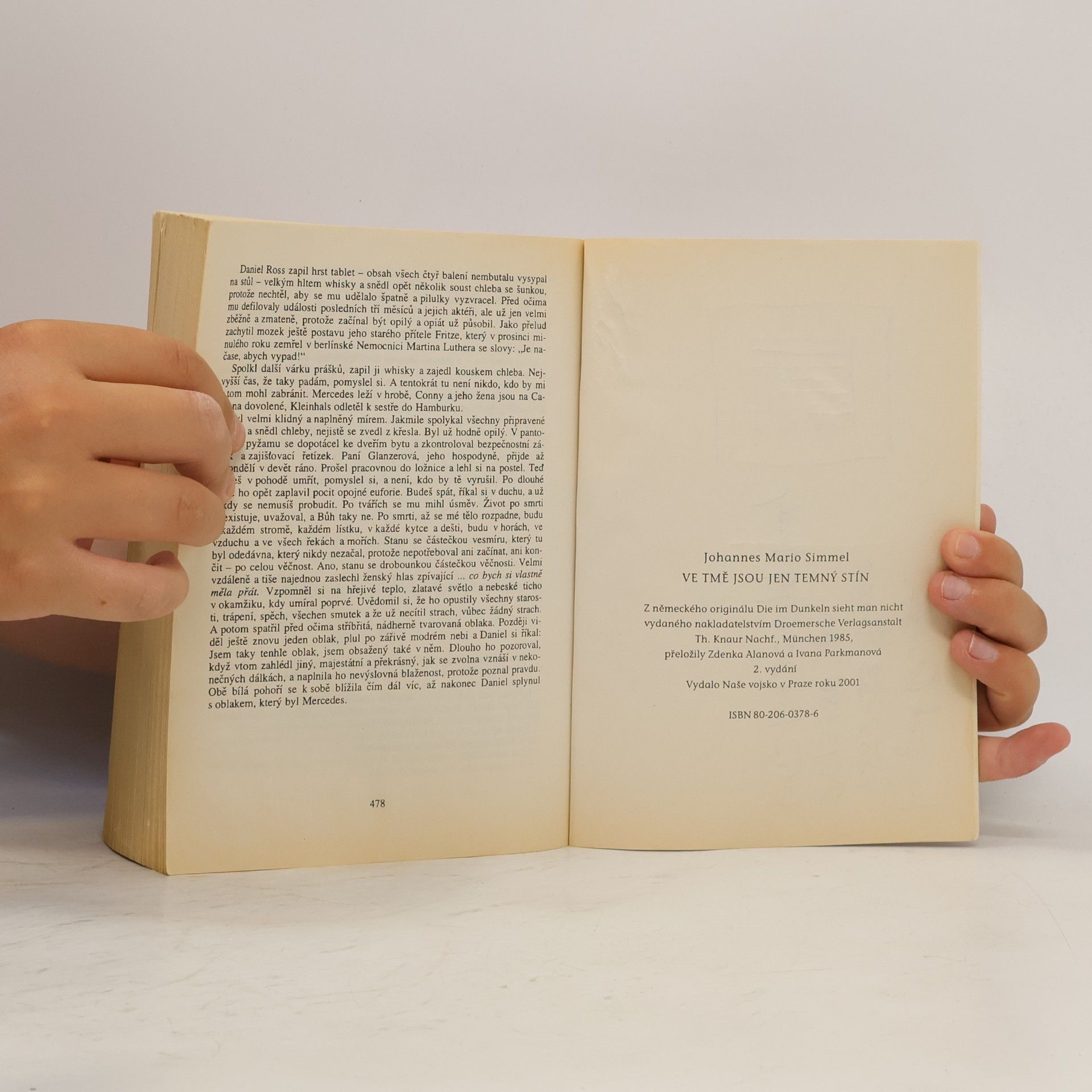 Johannes Mario Simmel Ve tmě jsou jen temný stín