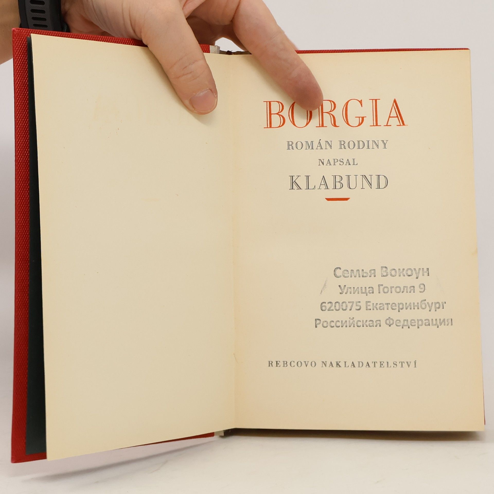 Alfred Henschke Borgia. Román rodiny