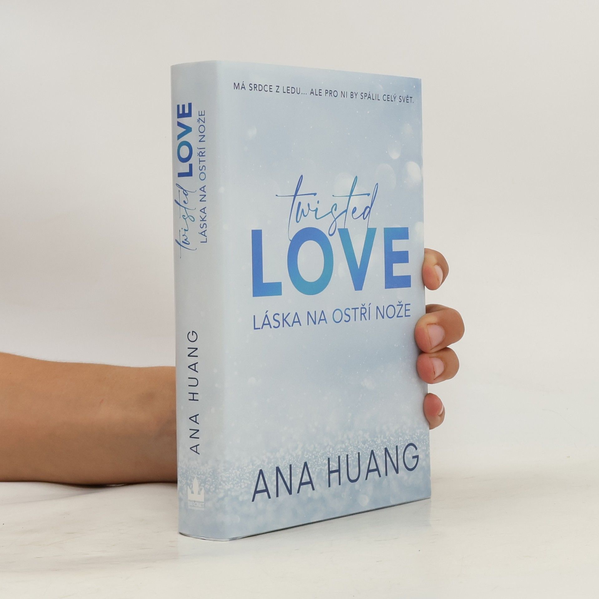 Ana Huang Twisted Love. Láska na ostří nože