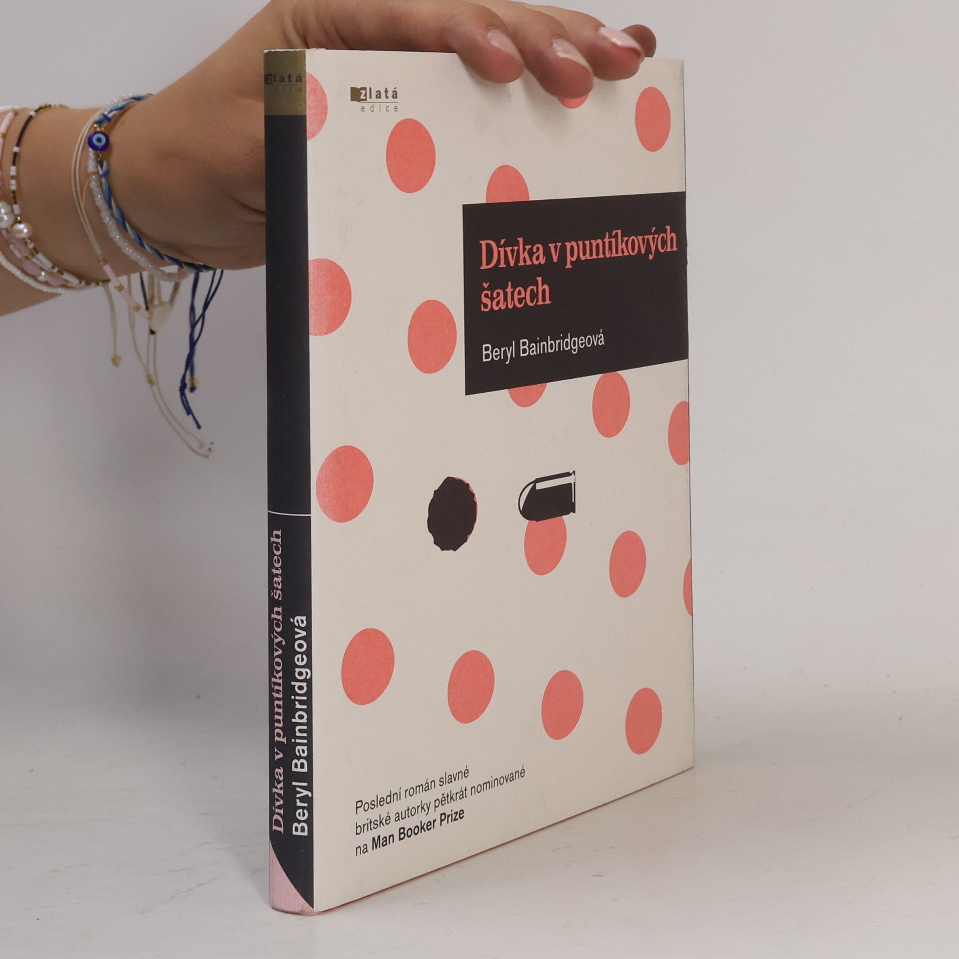 Beryl Bainbridge Dívka v puntíkových šatech