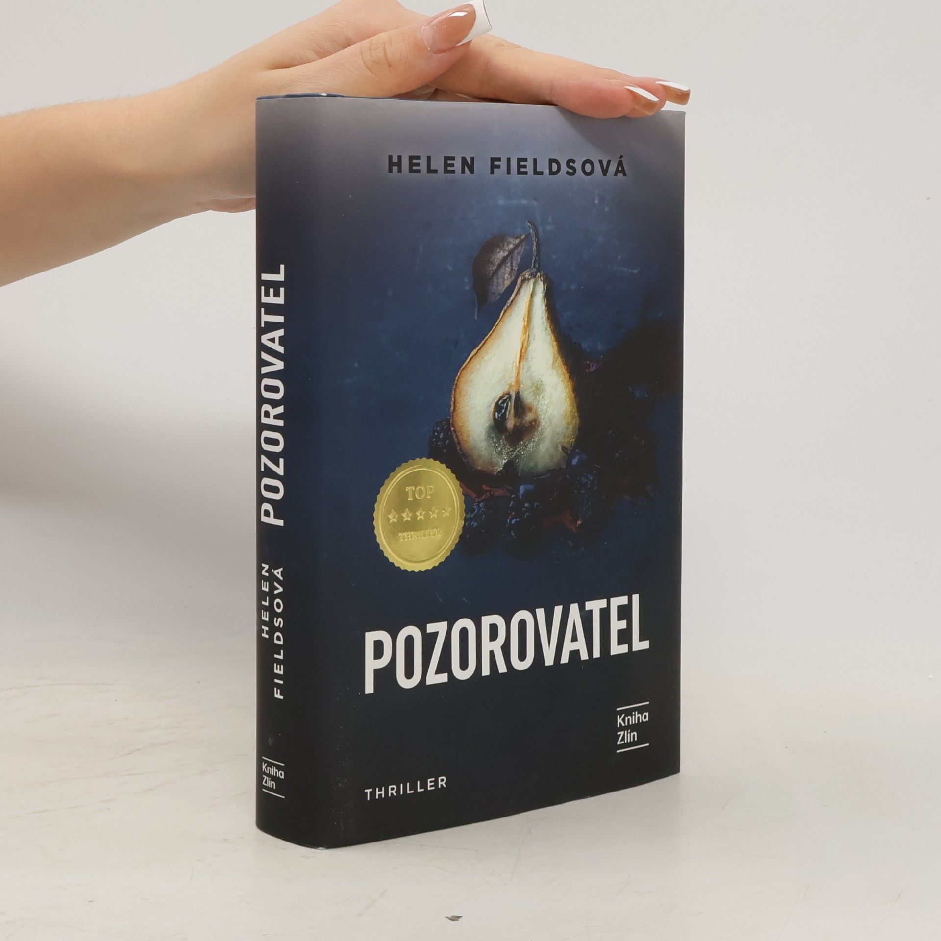 Helen Fields Pozorovatel