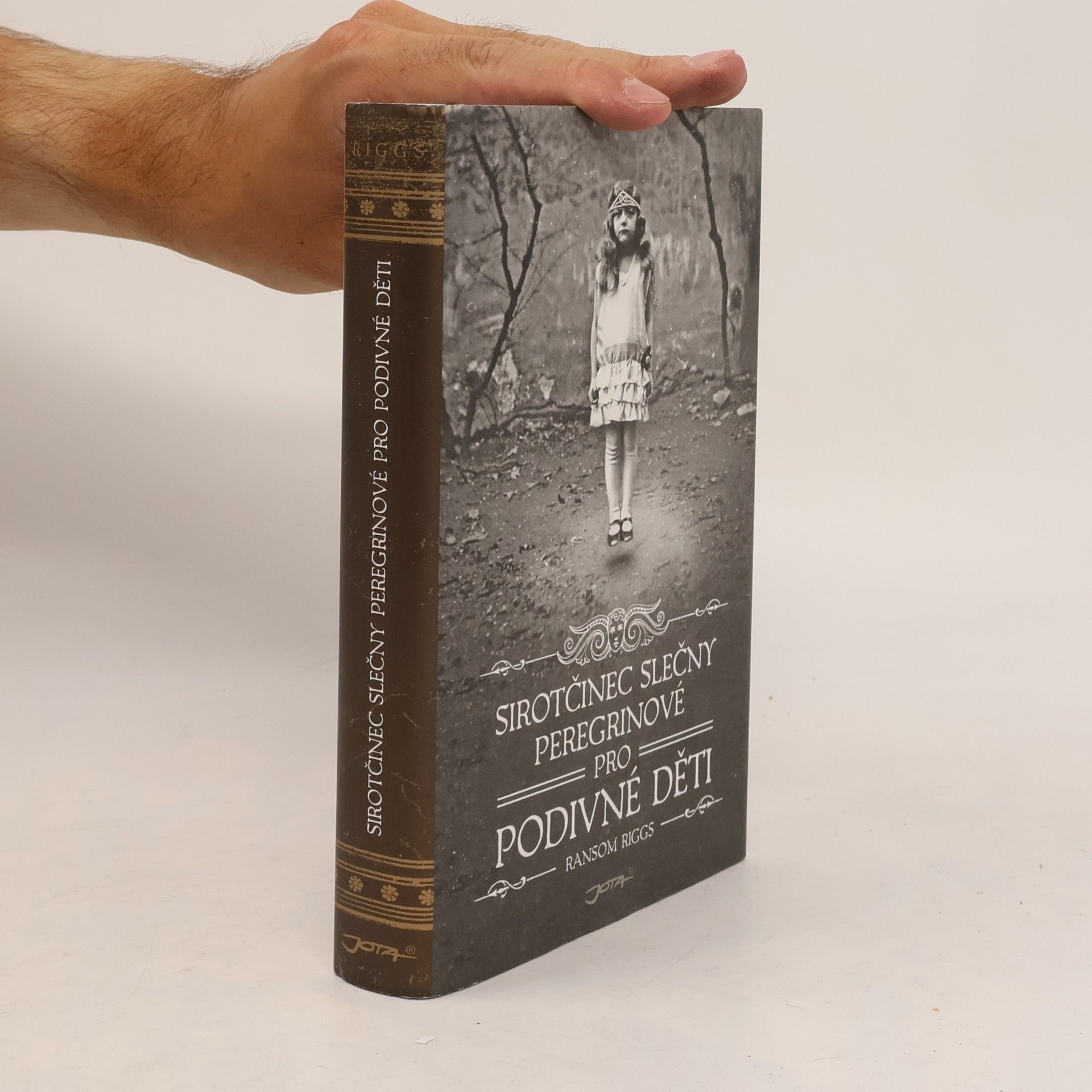 Ransom Riggs Sirotčinec slečny Peregrinové pro podivné děti