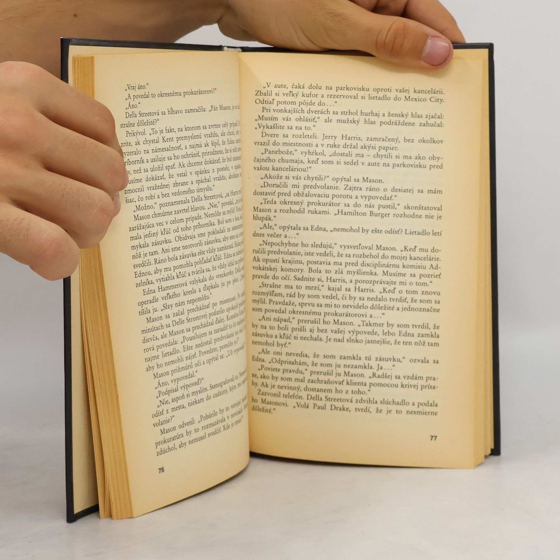 Erle Stanley Gardner Prípad námesačníkovej netere