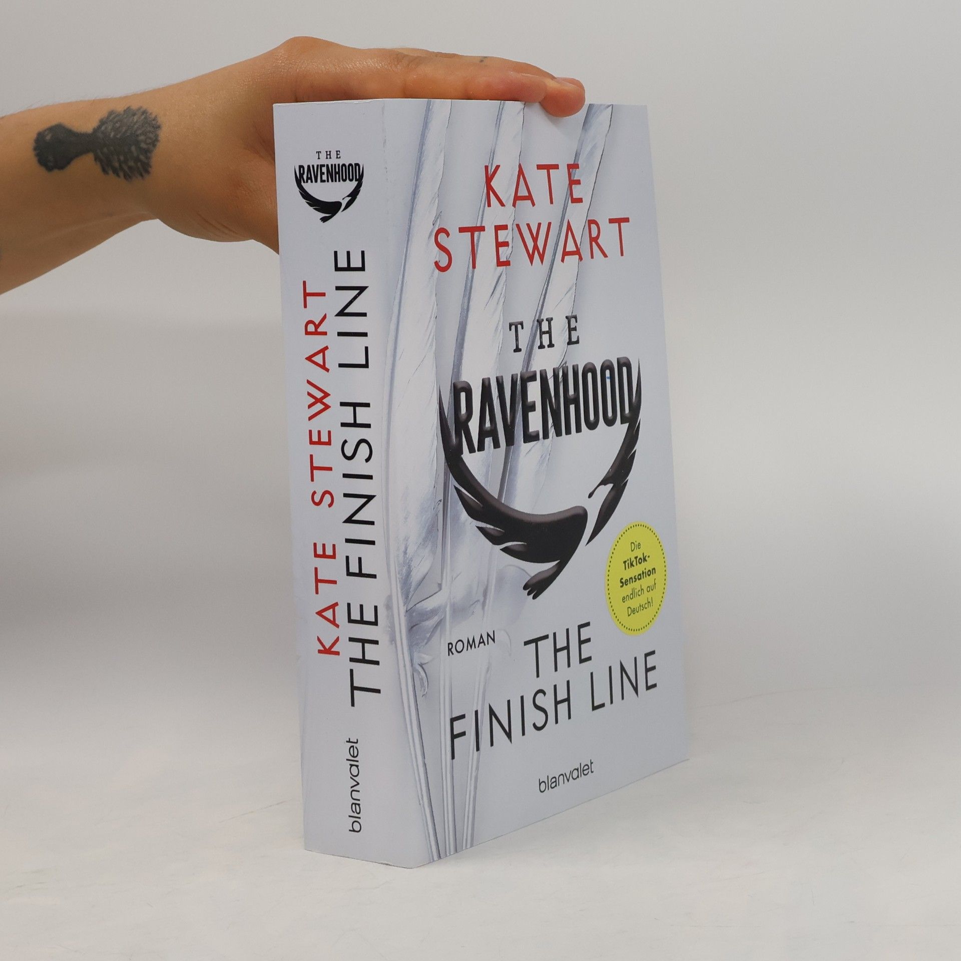 Kate Stewart The Ravenhood - The Finish Line