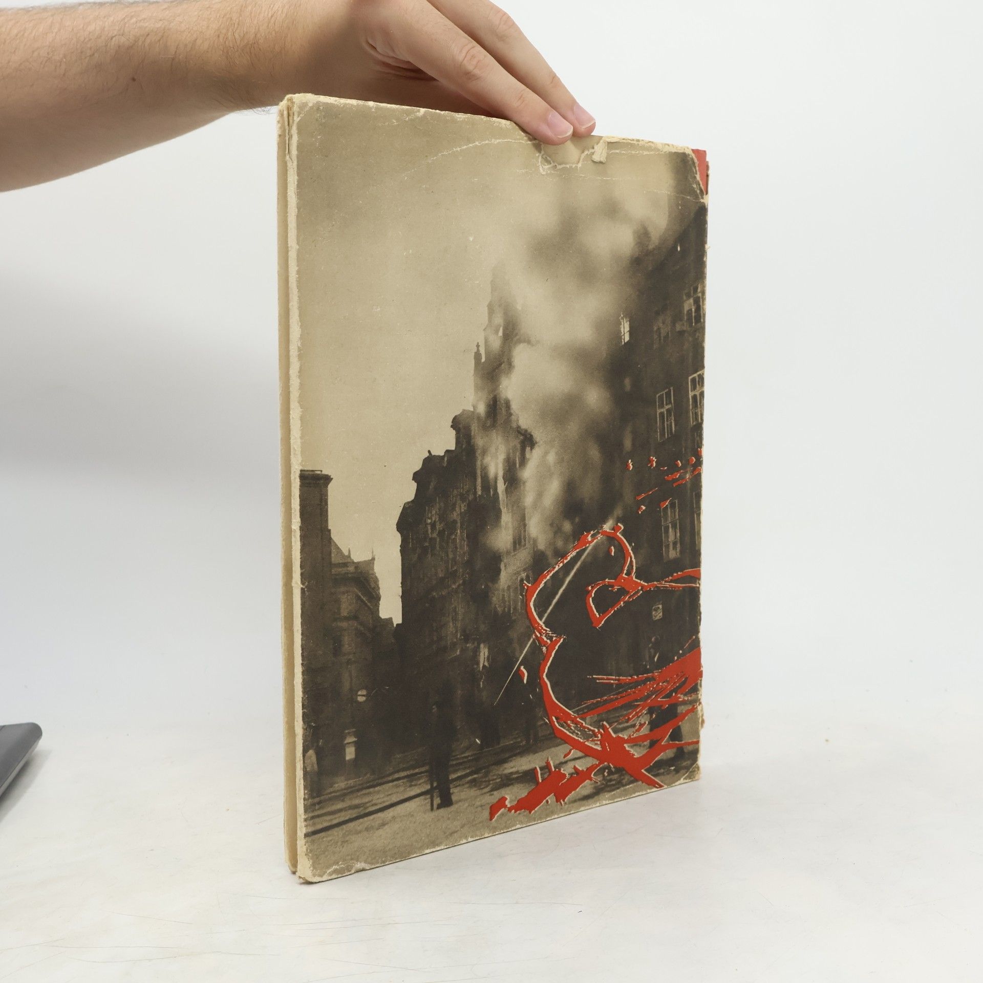 Collectif d'auteurs Památník pražského povstání 1945
