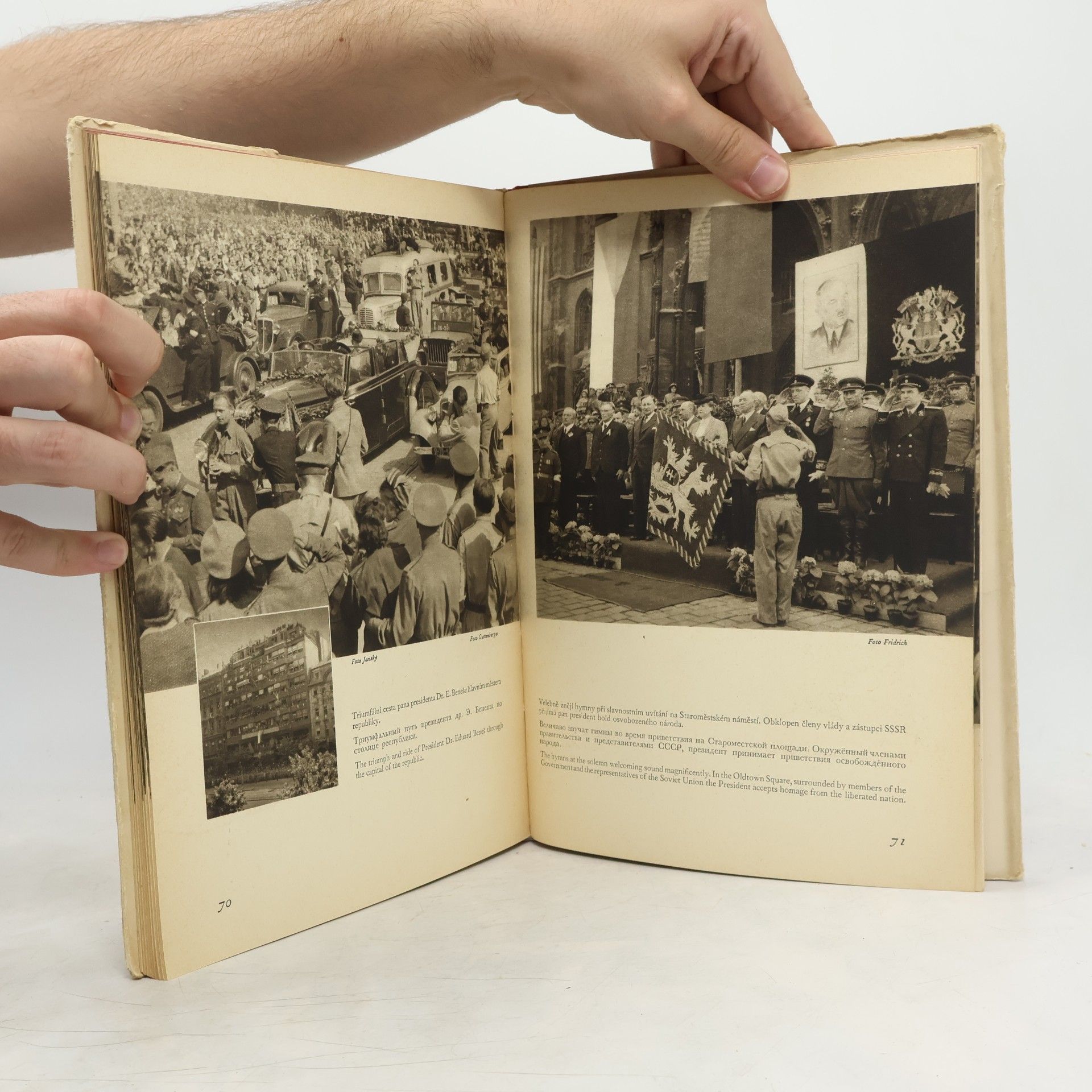 Collectif d'auteurs Památník pražského povstání 1945