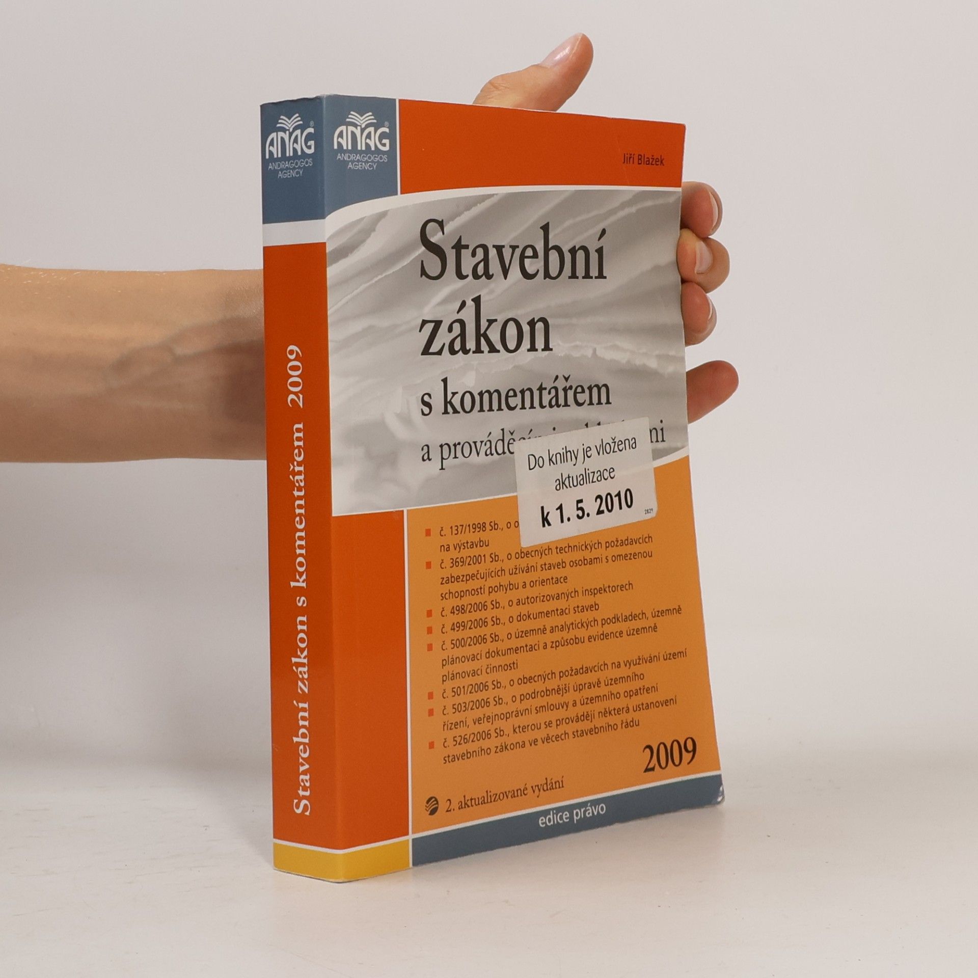 Česko Stavební zákon : s komentářem a prováděcími vyhláškami : 2009