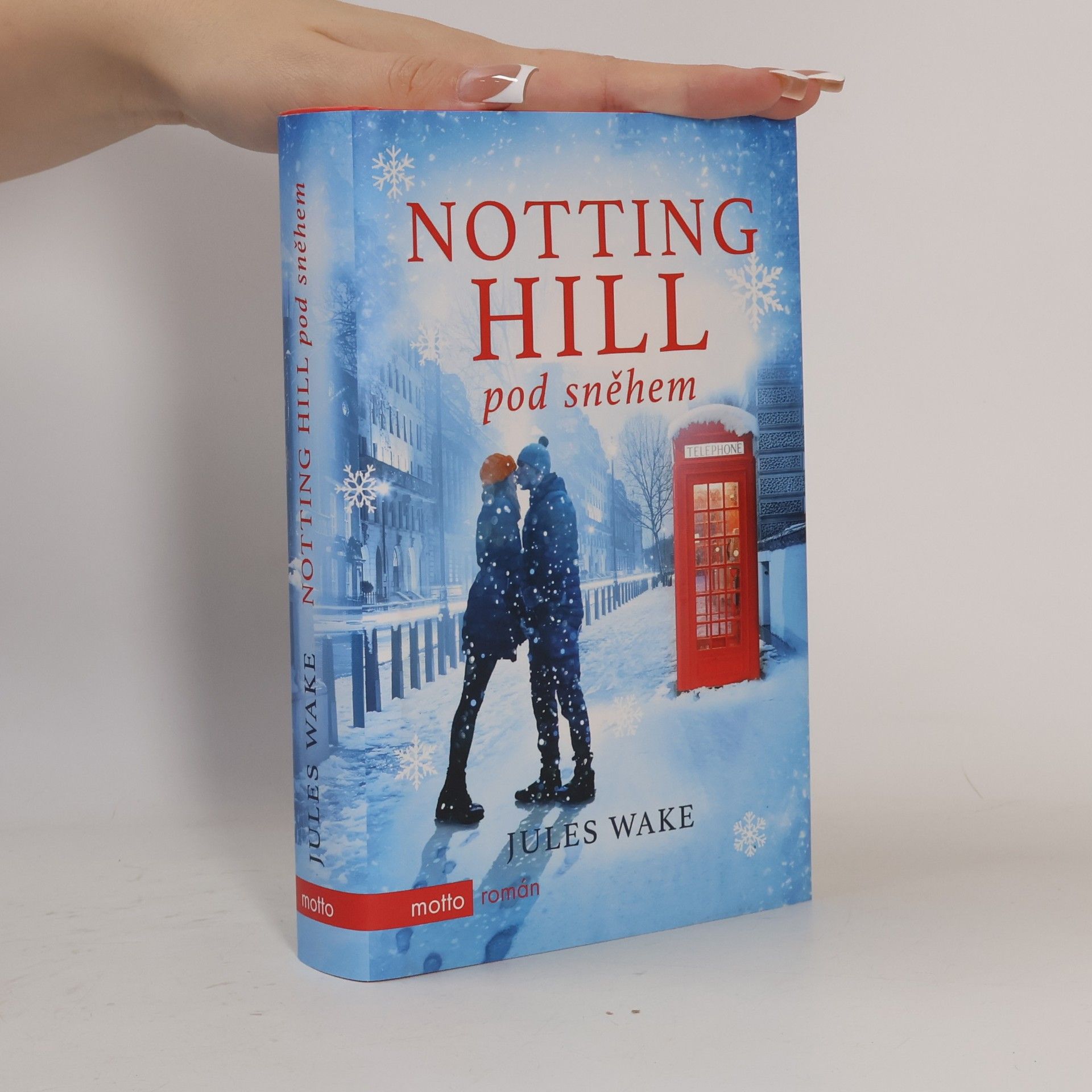 Julie Caplin Notting Hill pod sněhem