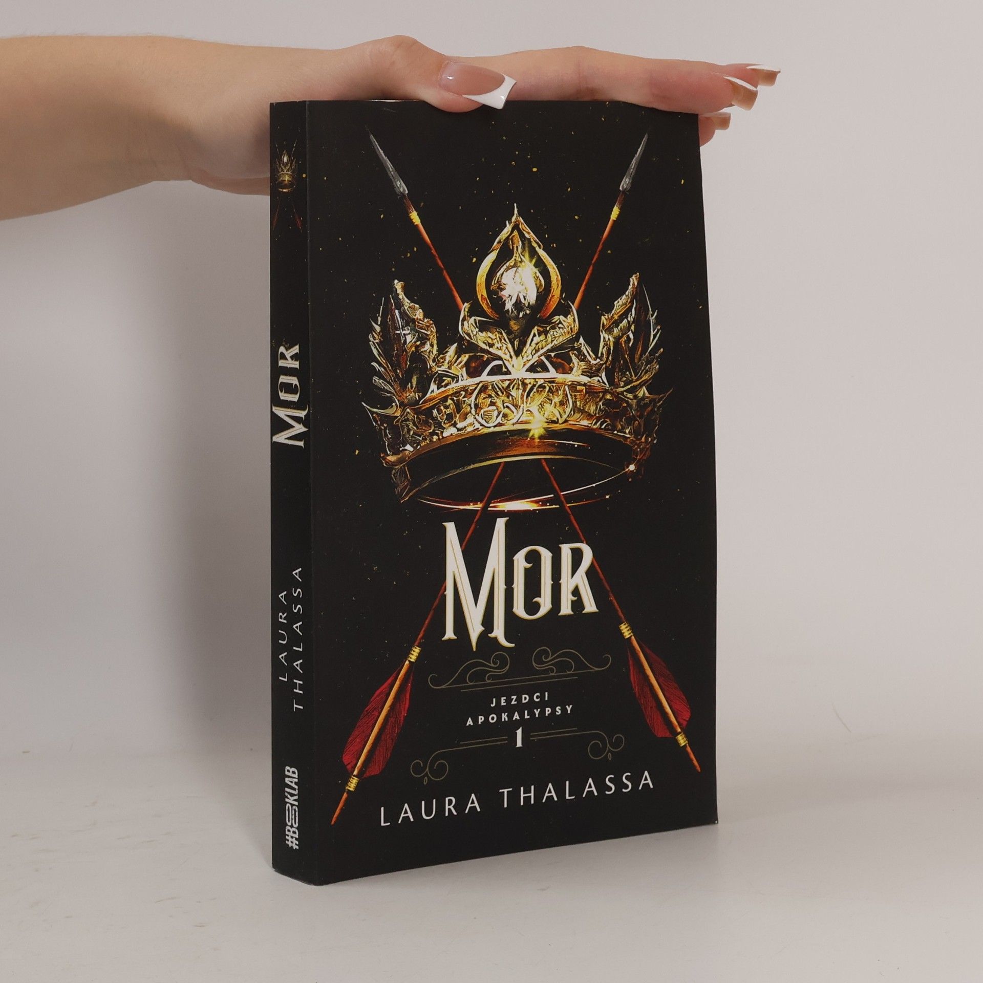 Laura Thalassa Mor