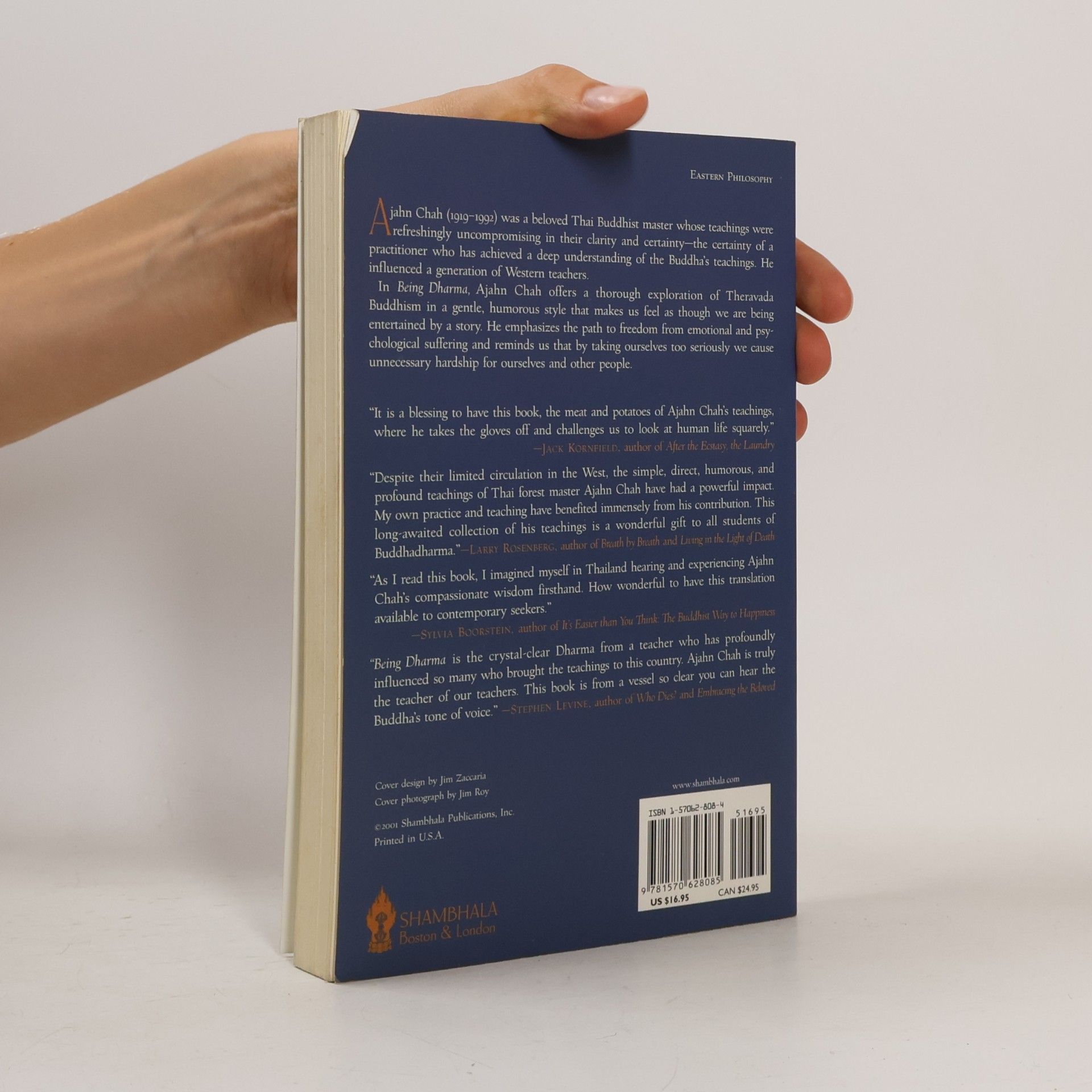 Adžán Čá Being Dharma: The Essence of the Buddha's Teachings