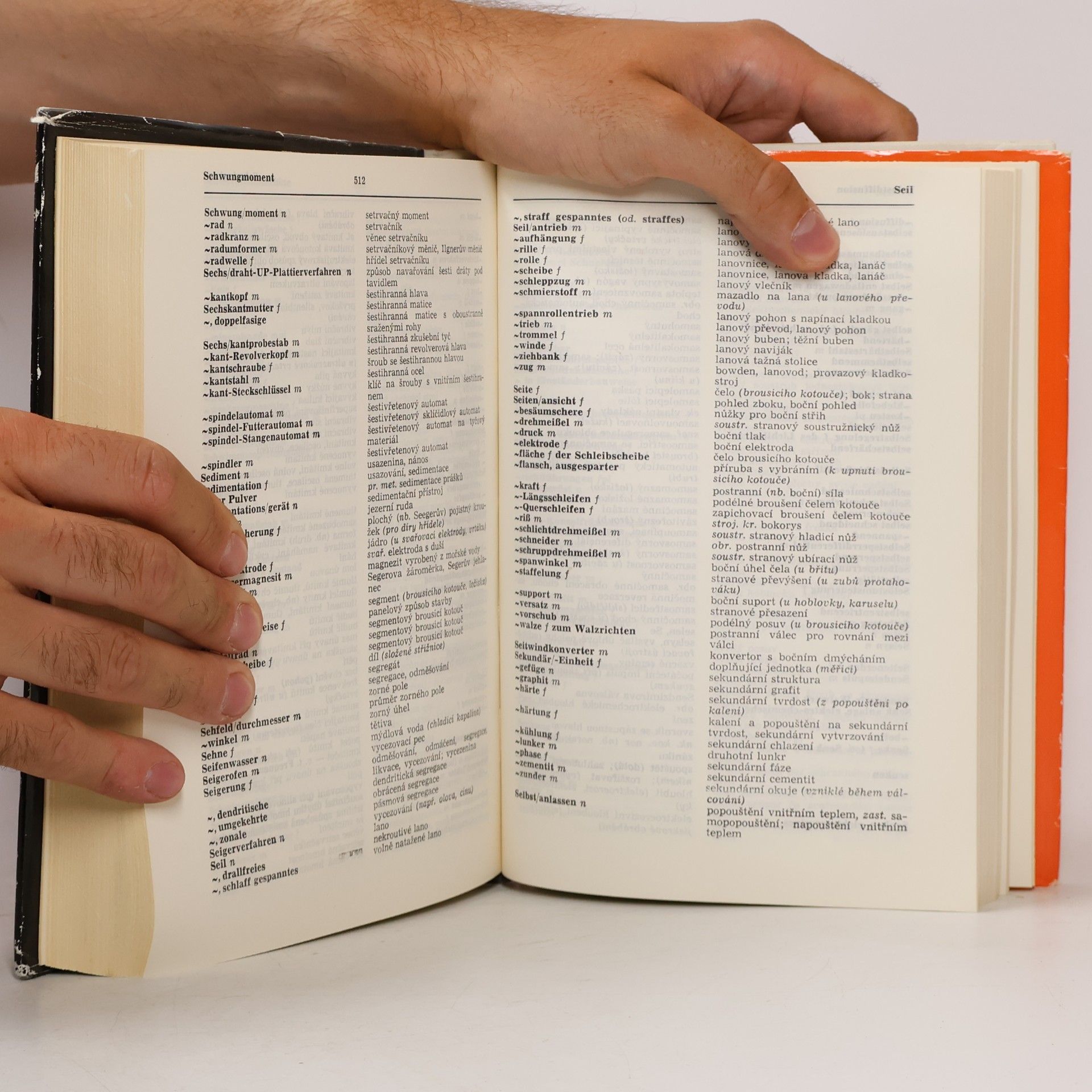 Autorenkollektiv Německo-český strojírensko-hutnický slovník