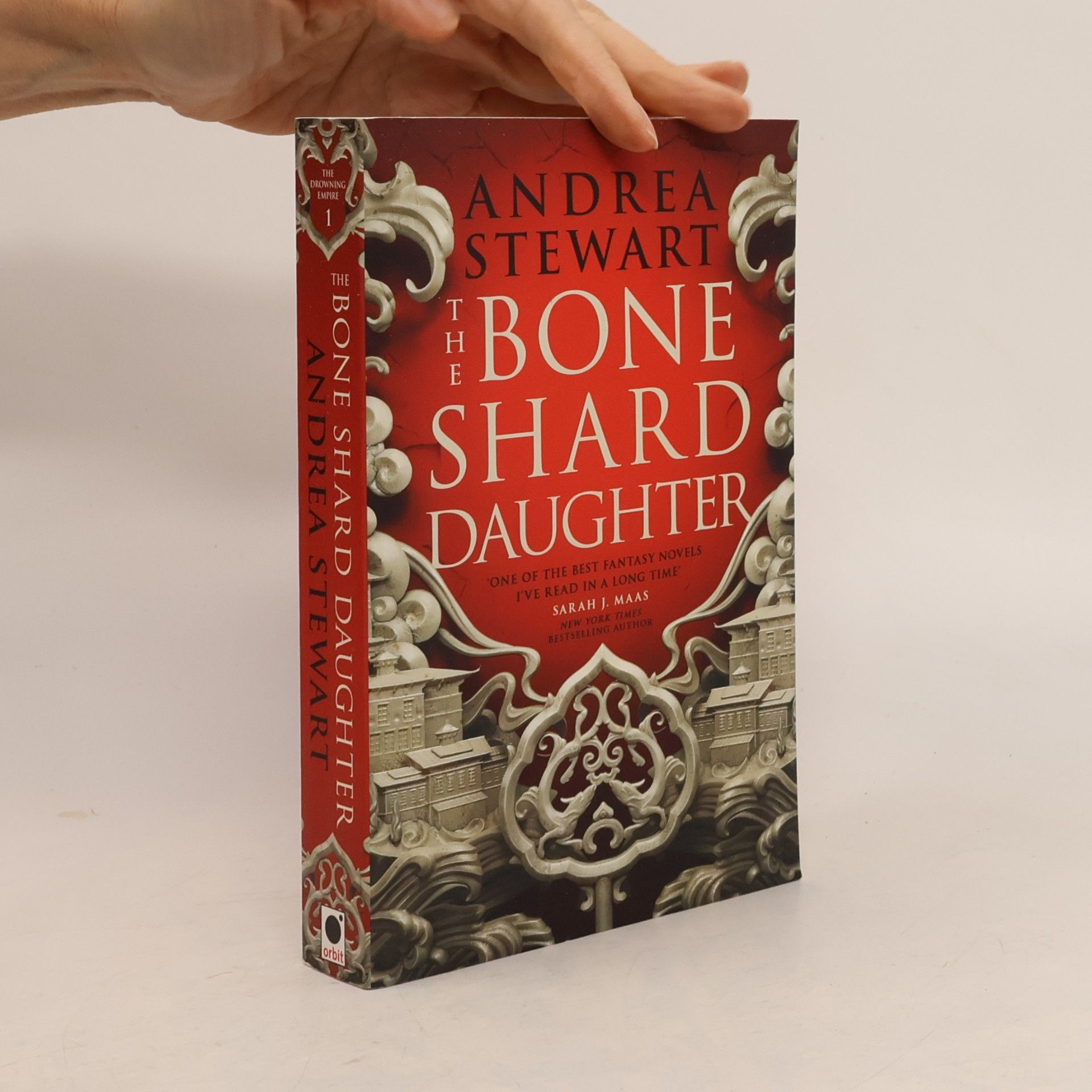 Andrea Stewart The Bone Shard Daughter