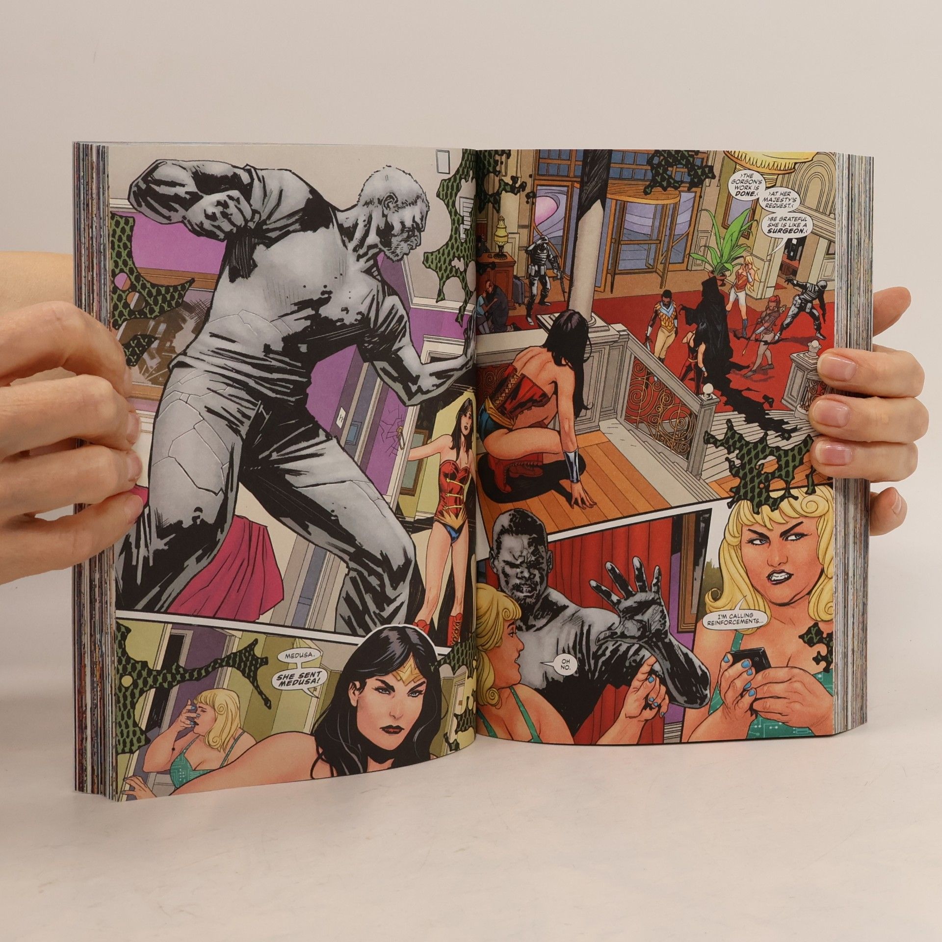 Grant Morrison Wonder Woman: Earth One: DC Compact Comics Edition