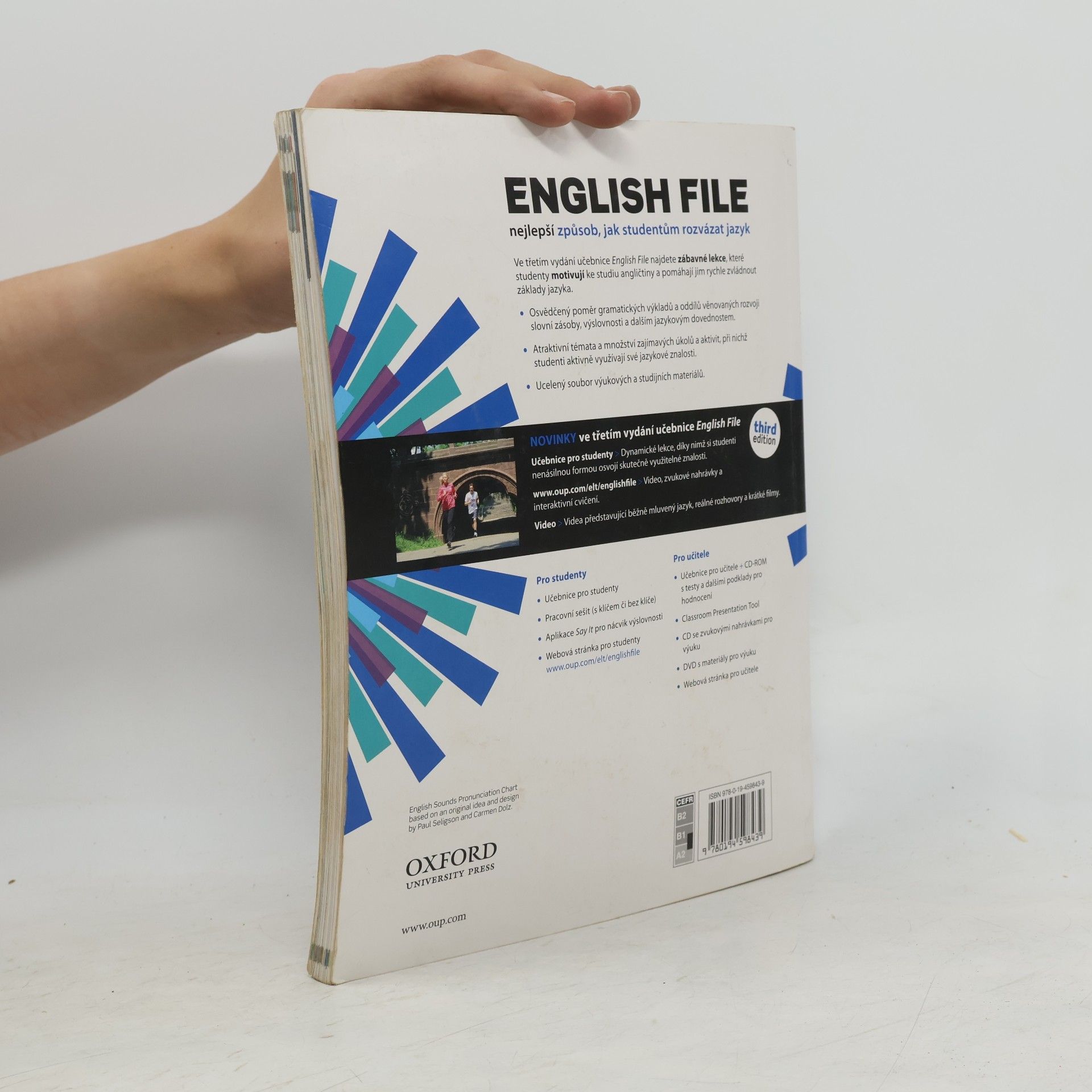 Christina Latham-Koenig English file. Pre-intermediate. Student's book