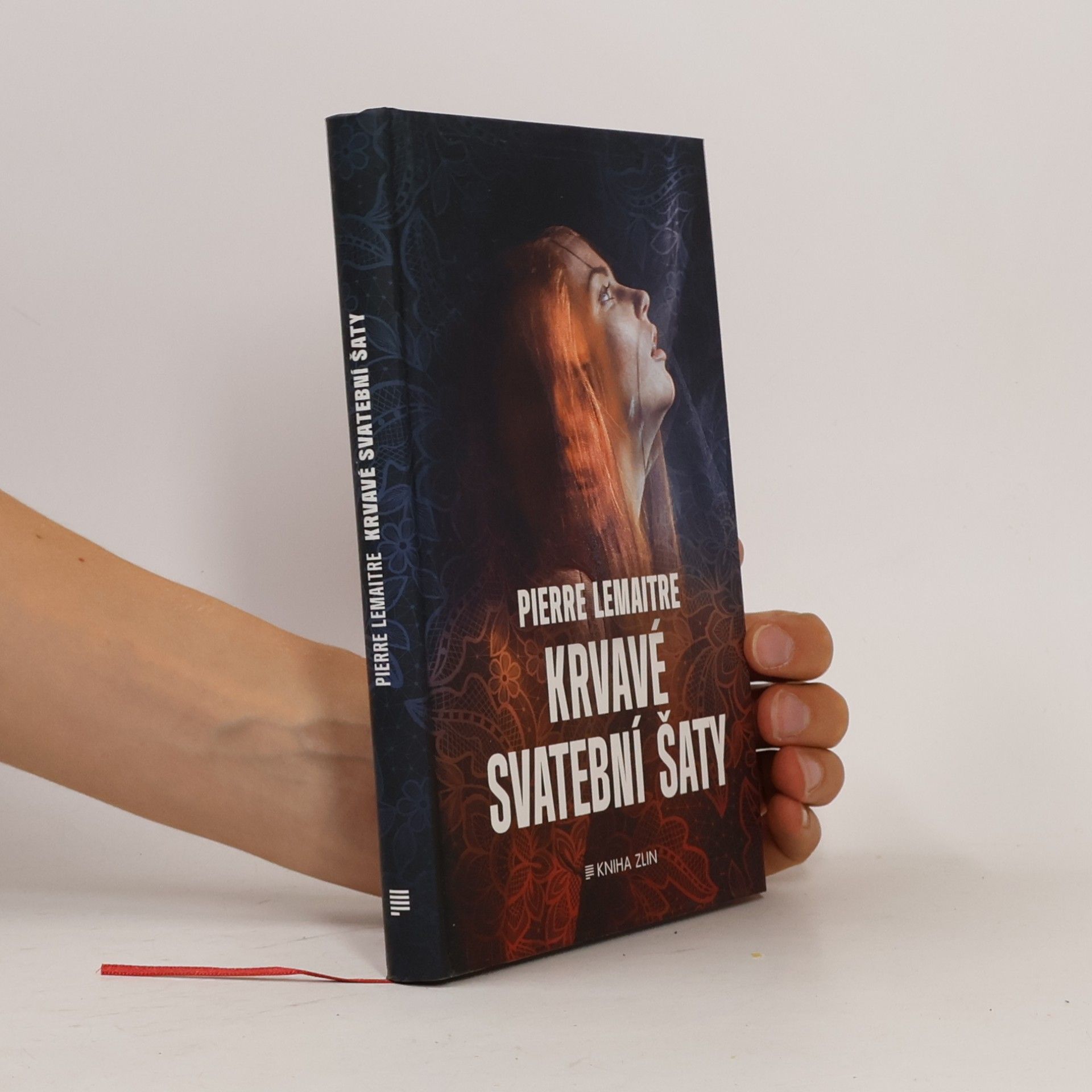 Pierre Lemaitre Krvavé svatební šaty