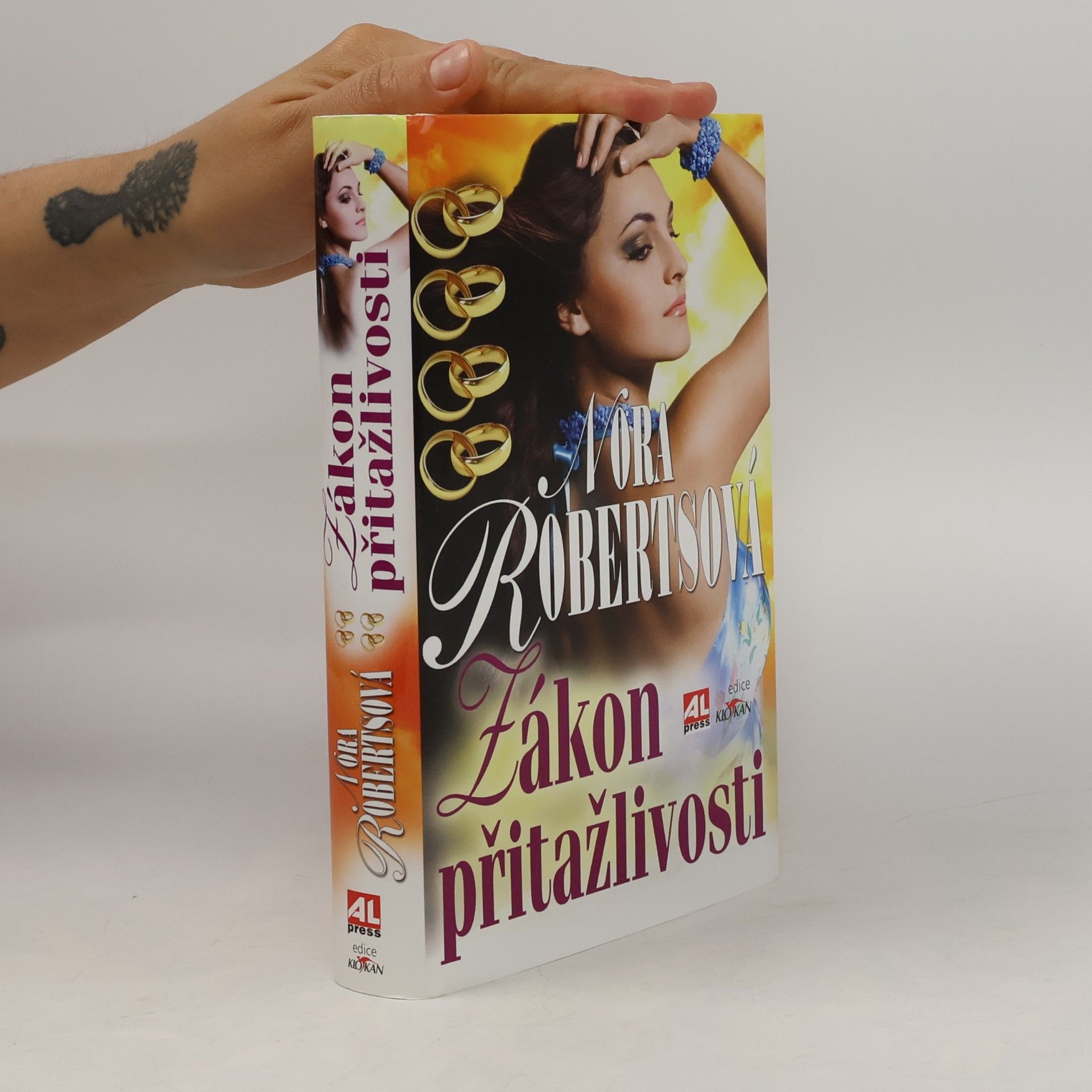 Nora Roberts Zákon přitažlivosti