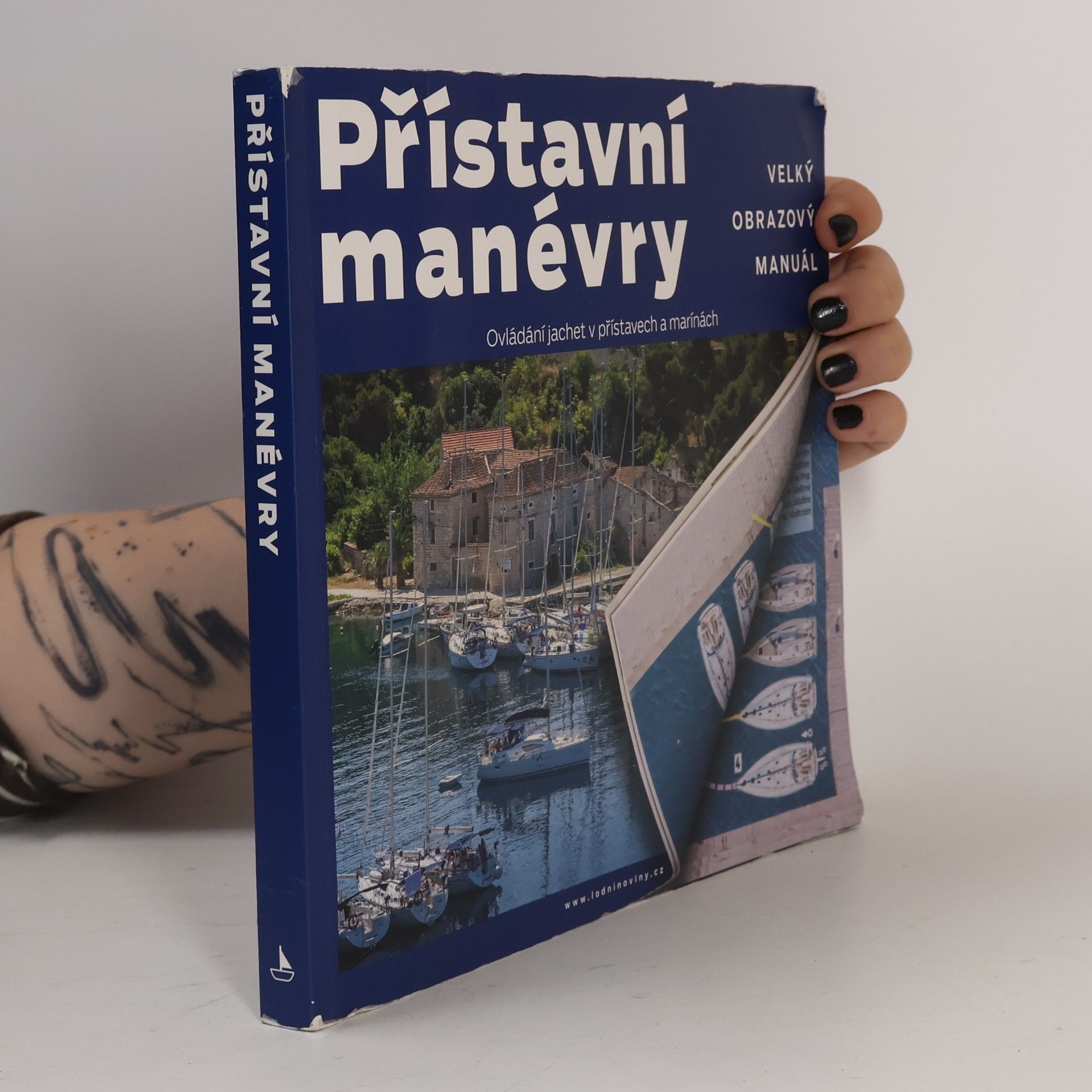 Autores varios Přístavní manévry. Ovládání jachet v přístavech a marínách