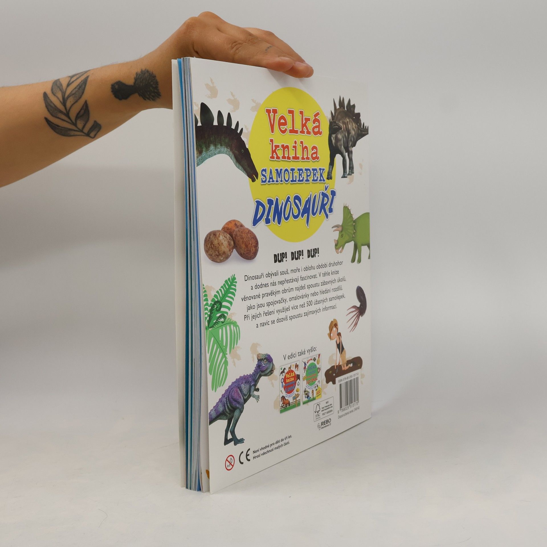 Various authors Velká kniha samolepek: Dinosauři