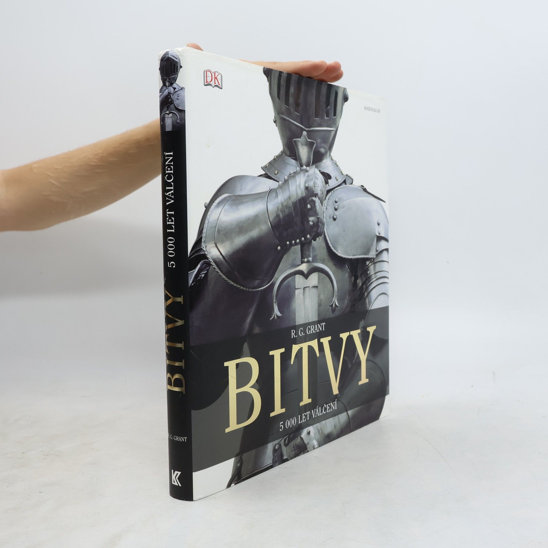 R. G. Grant Bitvy : 5000 let válčení