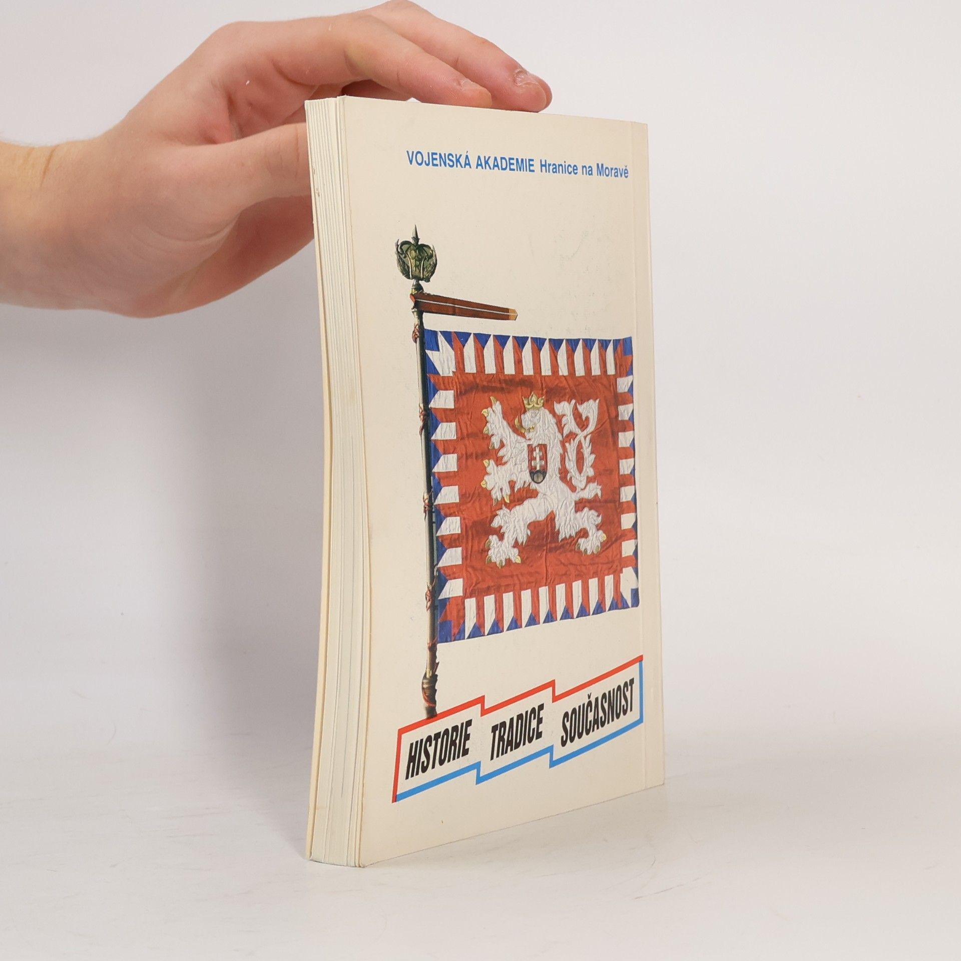 Autorenkollektiv Historie tradice současnost 1920-1990
