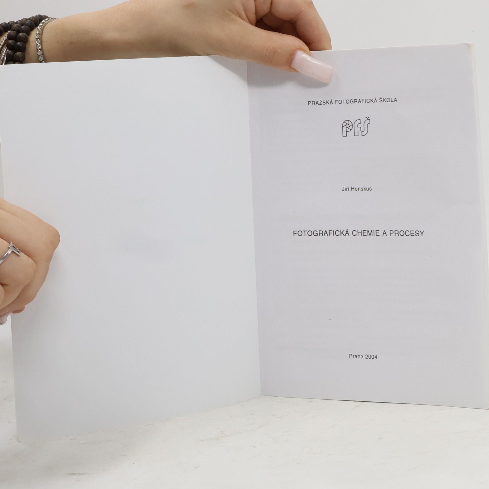 Jiří Honskus Fotografická chemie a procesy