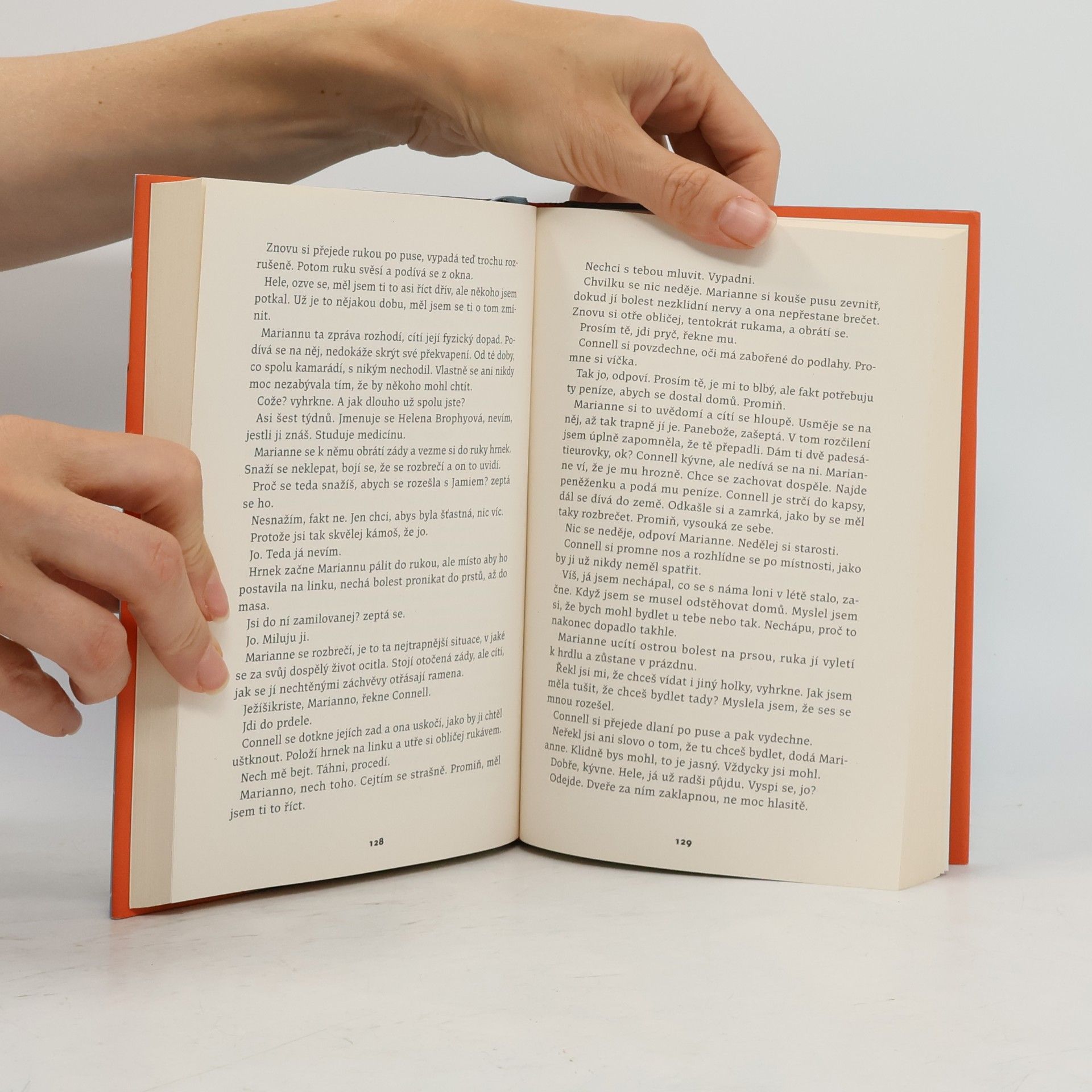 Sally Rooney Normální lidi
