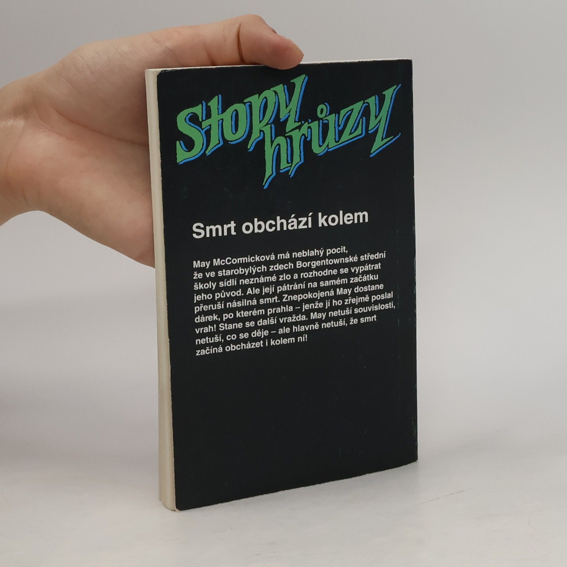 Andrew Hall Dárek od vraha. Stopy hrůzy 79