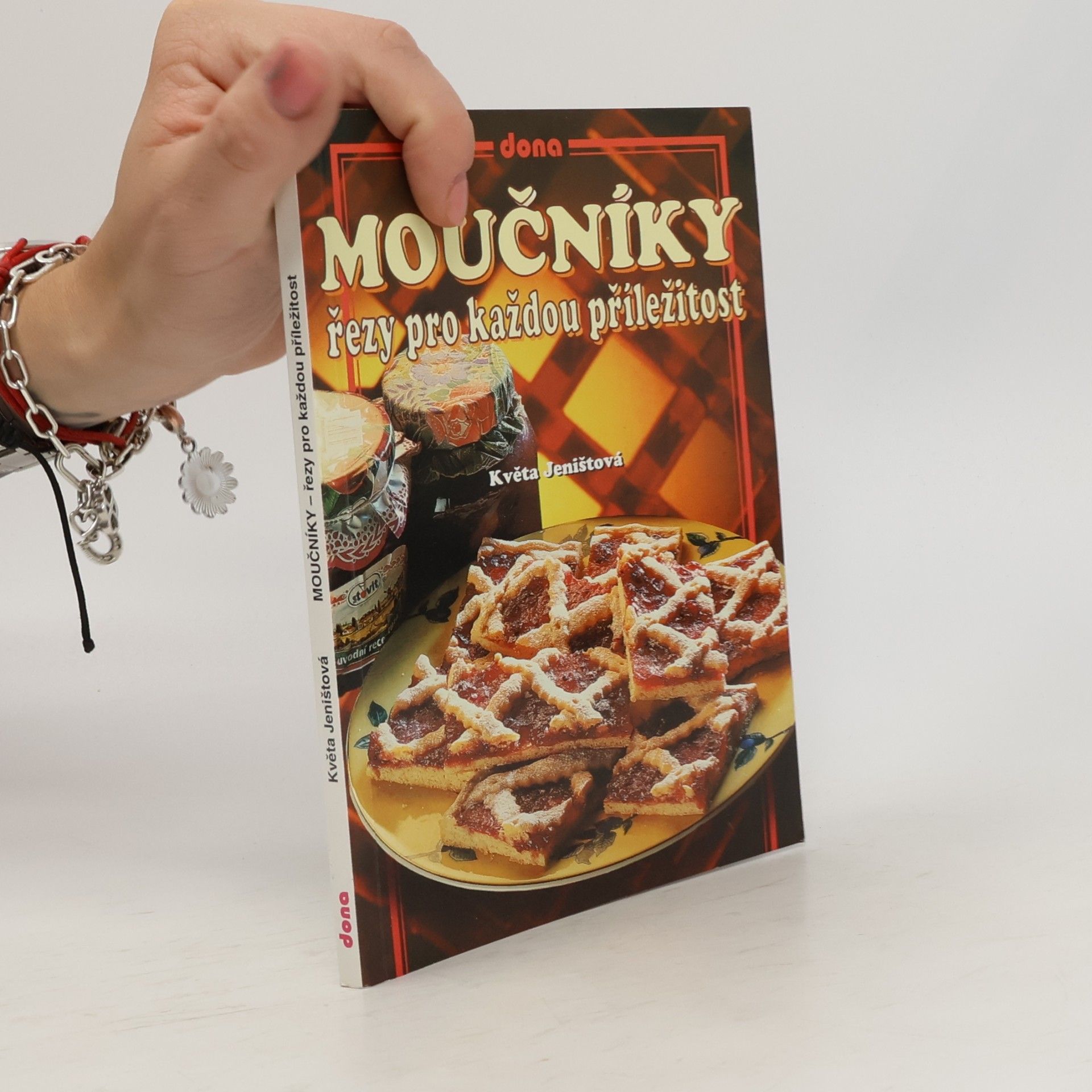 Jeništová Květa Moučníky - řezy pro každou příležitost
