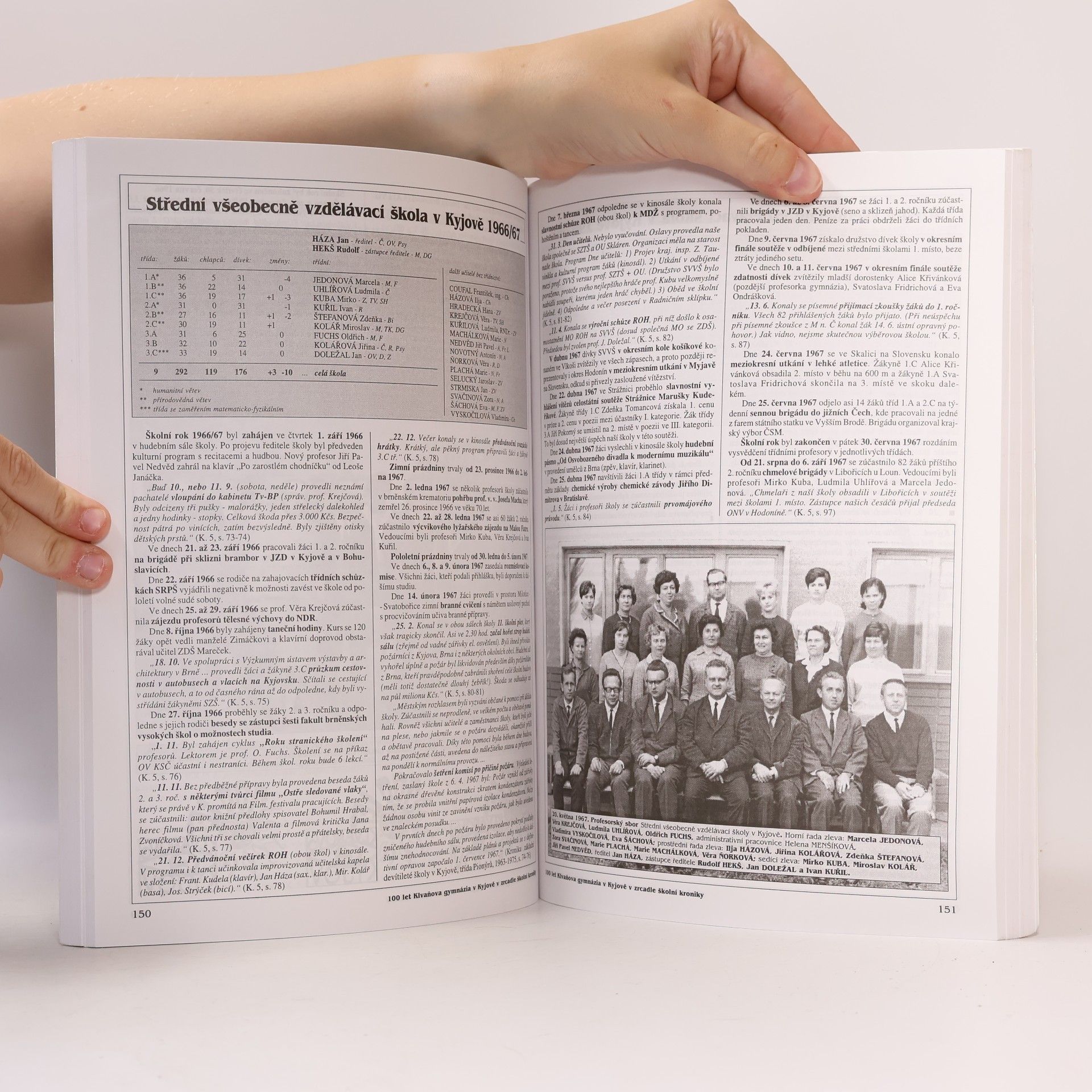 Vladimír Kotík 100 let Klvaňova gymnázia v Kyjově 1898-1998
