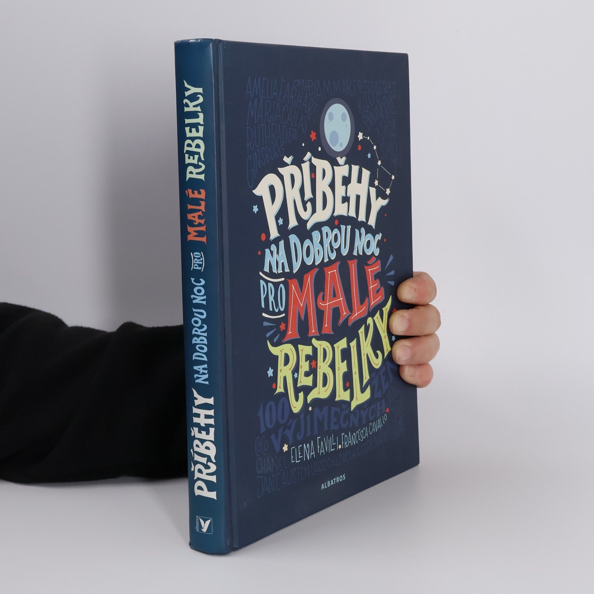 Elena Favilli Příběhy na dobrou noc pro malé rebelky