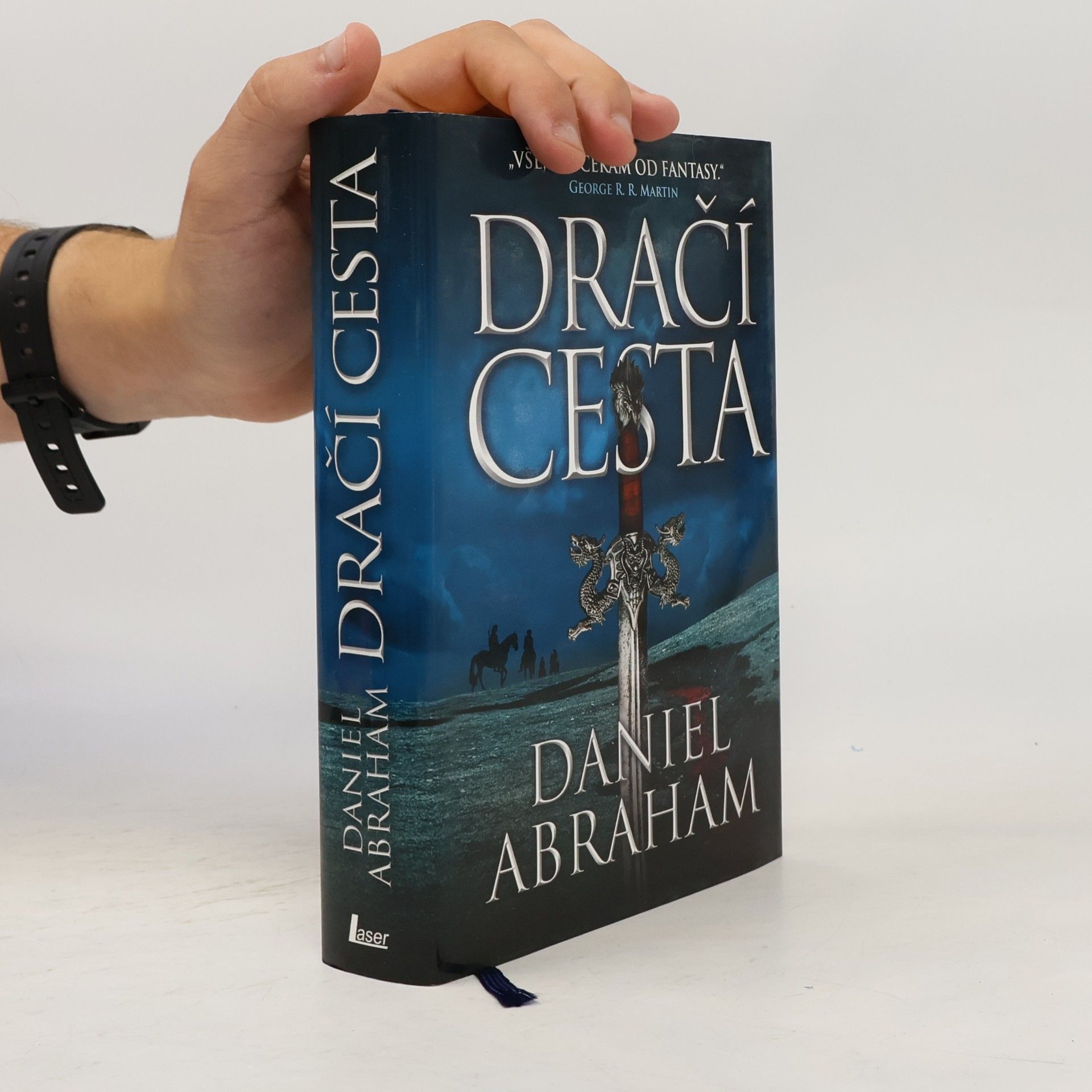 James S. A. Corey Dračí cesta: První díl cyklu Mince a dýka