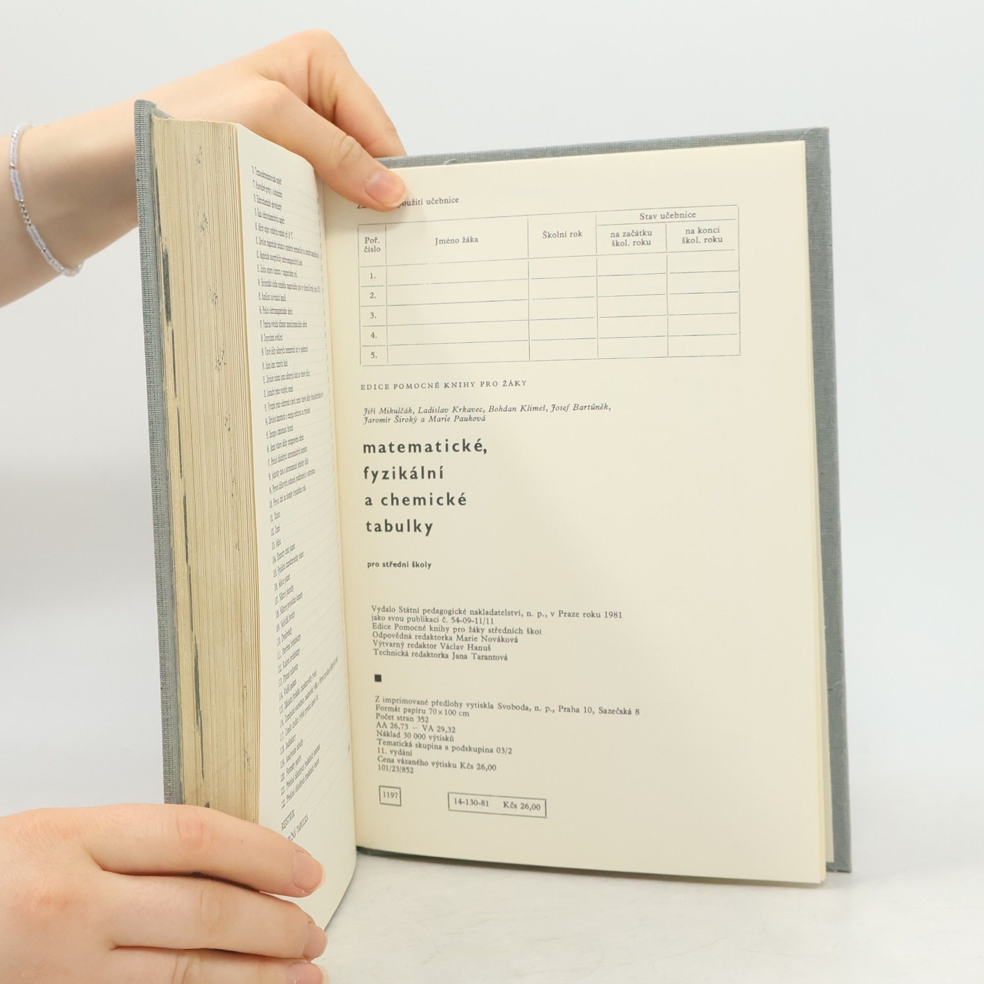 Collectif d'auteurs Matematické, fyzikální, chemické tabulky pro střední školy