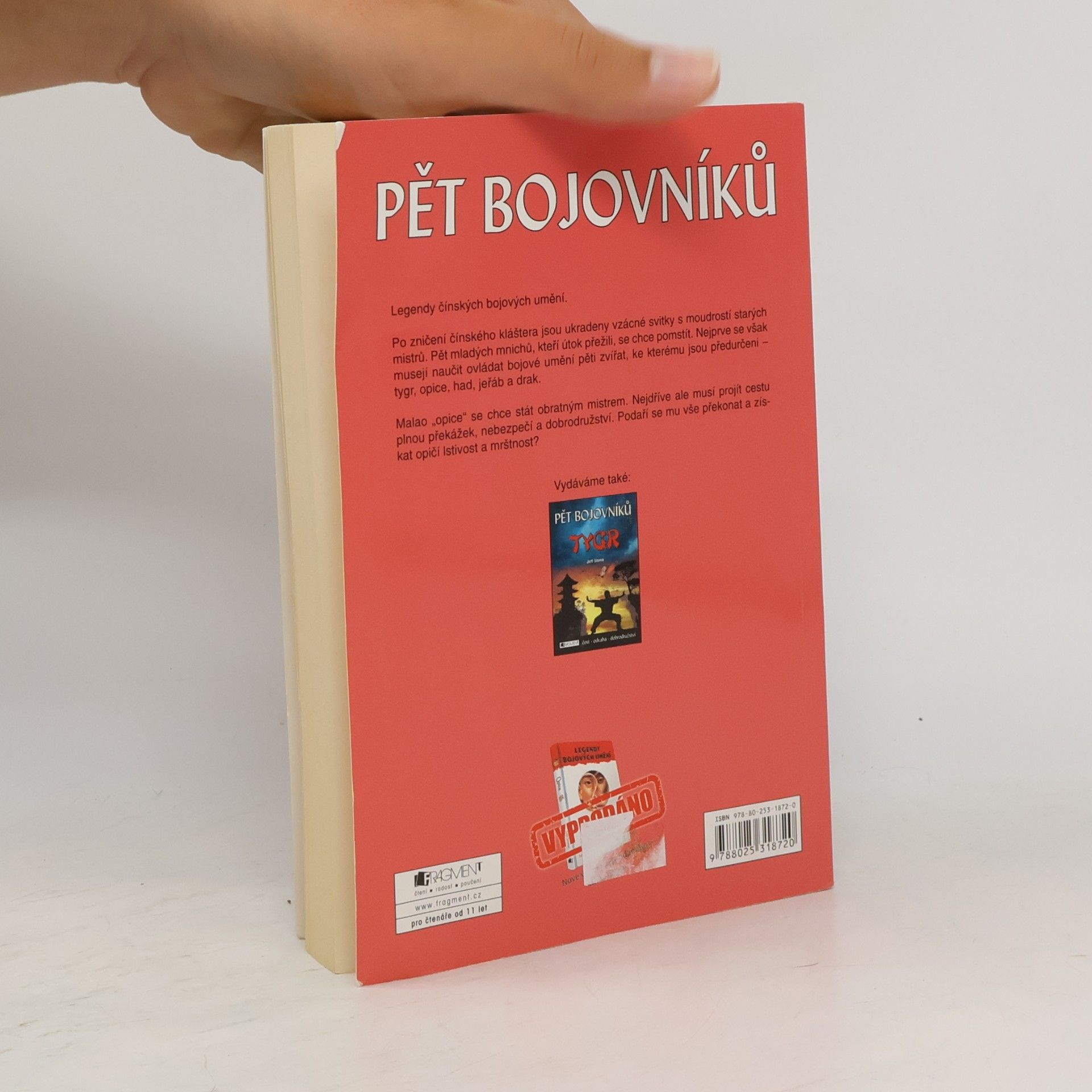 Jeff Stone Pět bojovníků. Opice