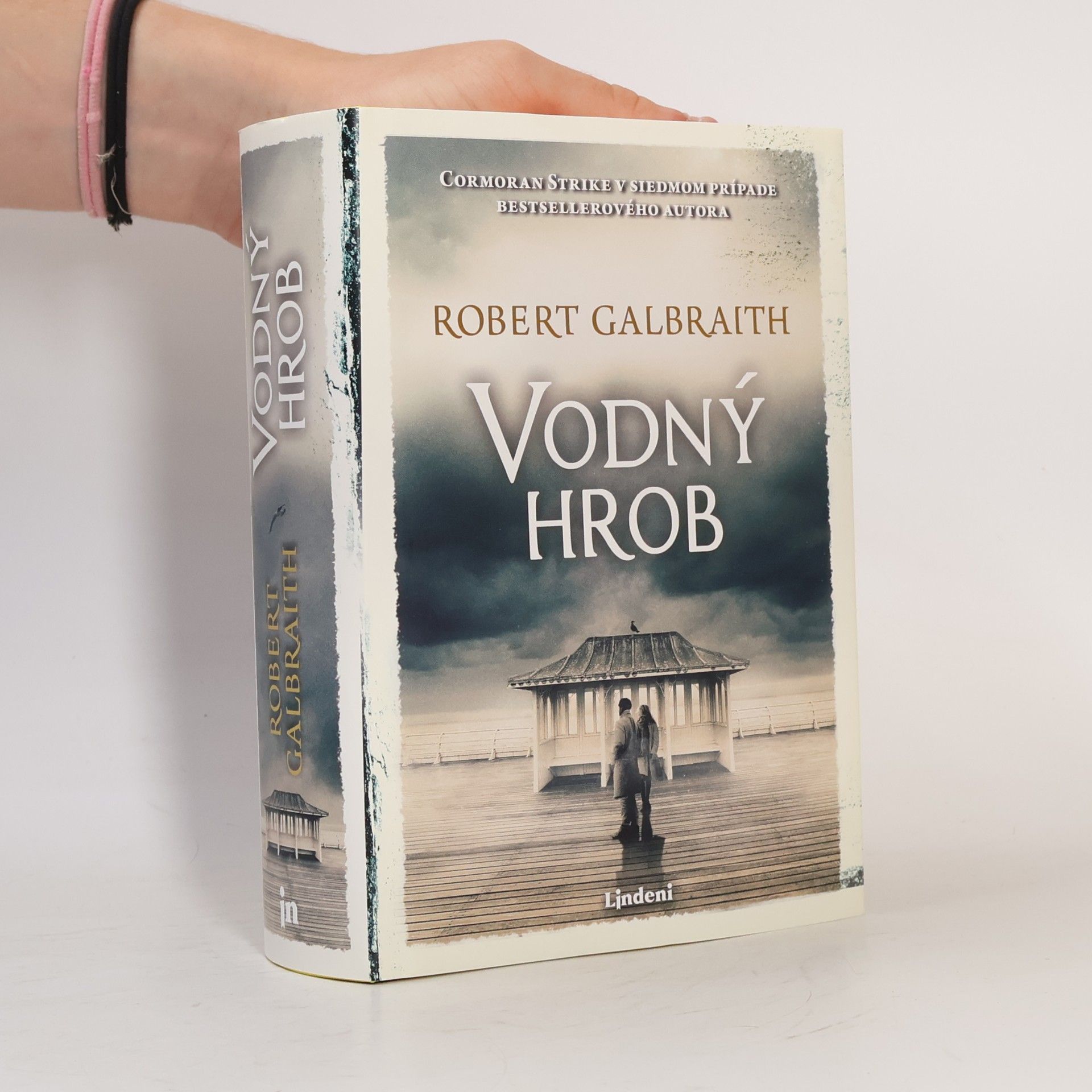 Joanne K. Rowlingová Vodný hrob